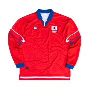 [KREAM 단독] Over The Pitch x Red Devils 1999 Jersey Red