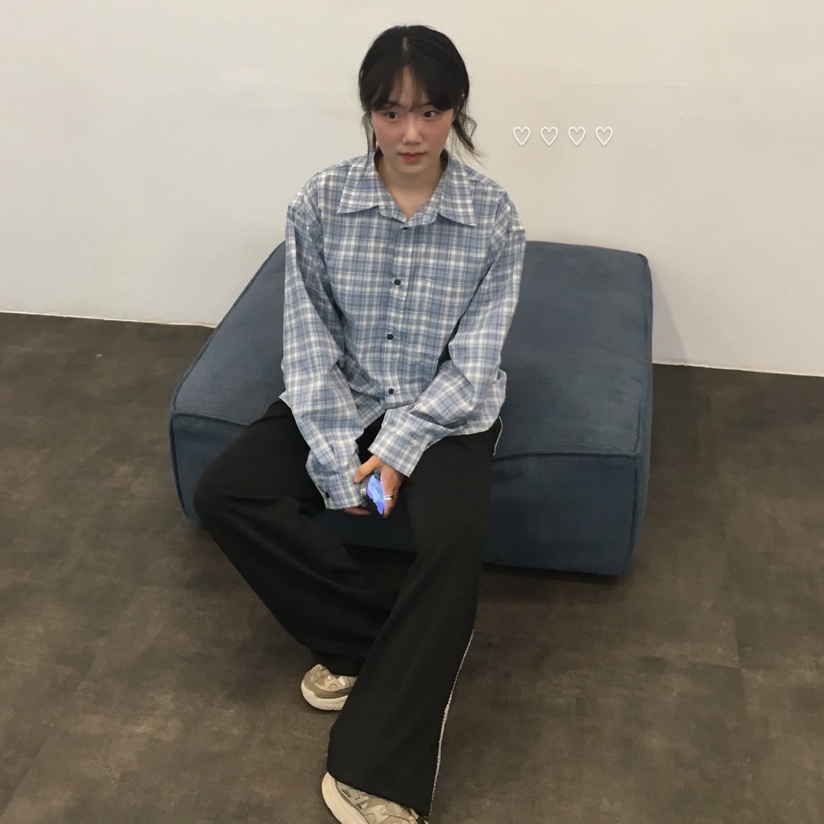 Blue Sunflower Formal Checkered Shirt Light Blue 착용 스타일