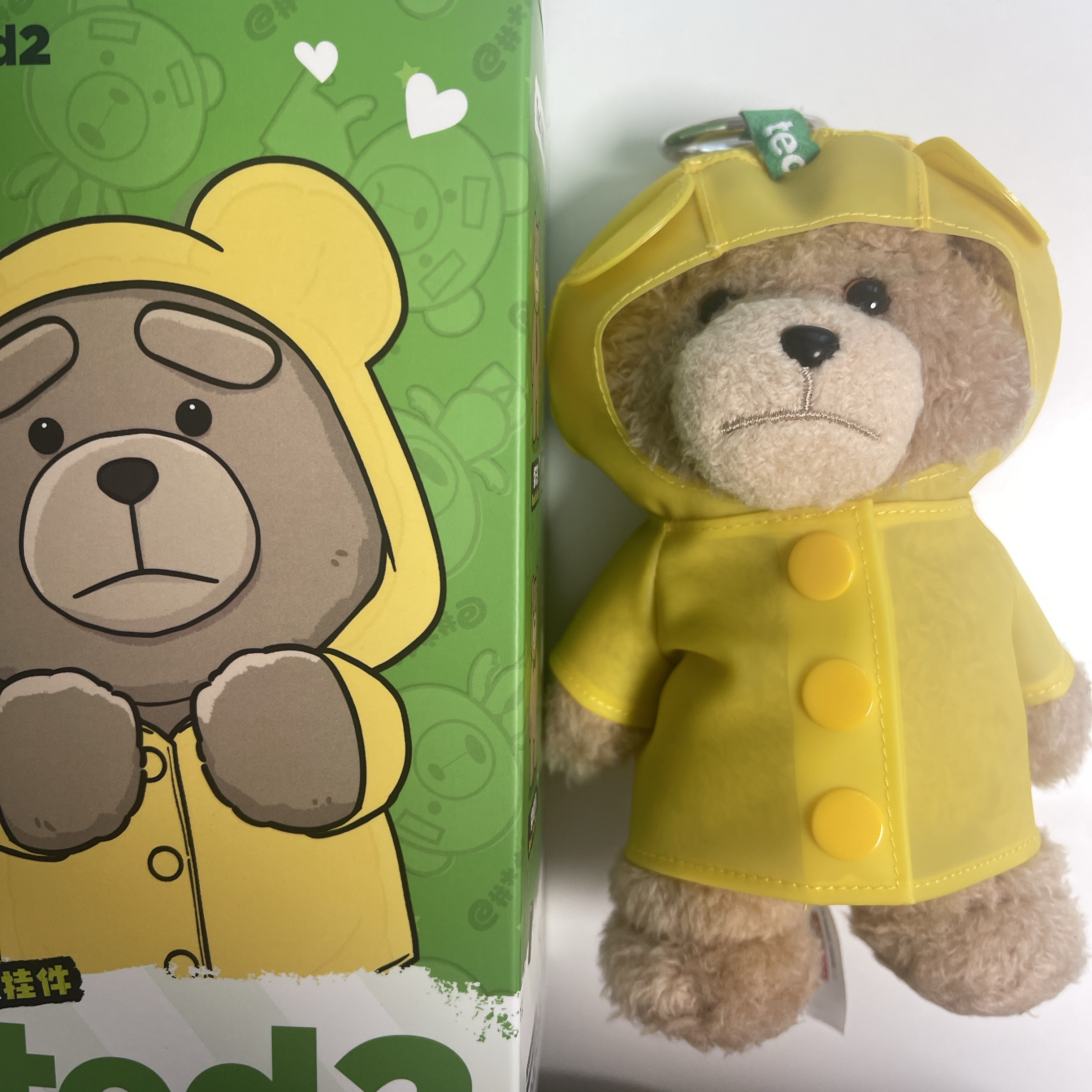 Pop Mart Ted2 Teddy Bear Action Plush Pendant Raincoat Bear (Opened Case), Pop Mart Ted2 Teddy Bear Action Plush Pendant Sealed Case (6 Blind Boxes) 착용 스타일