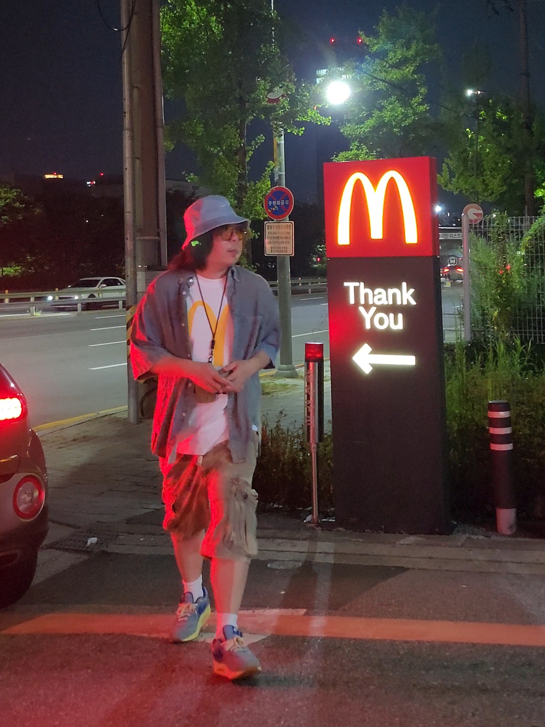 Nike Apex Denim Bucket Hat Aegean Storm Thunder Blue, Human Made Military Card Case Beige 착용 스타일 - 2