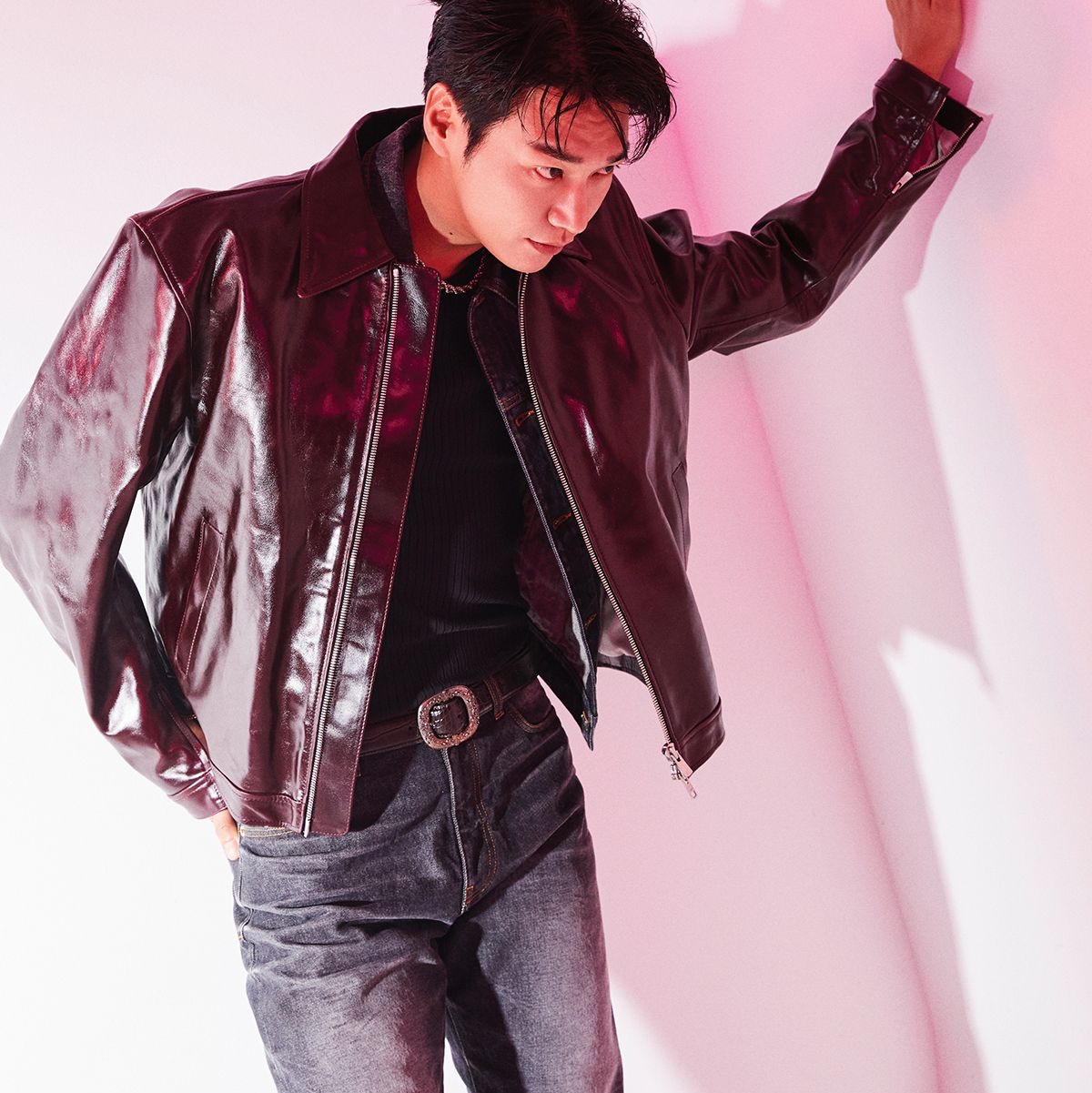 Undermycar Cordovan Effect Crop Easy Rider Jacket Red - 25SS 착용 스타일