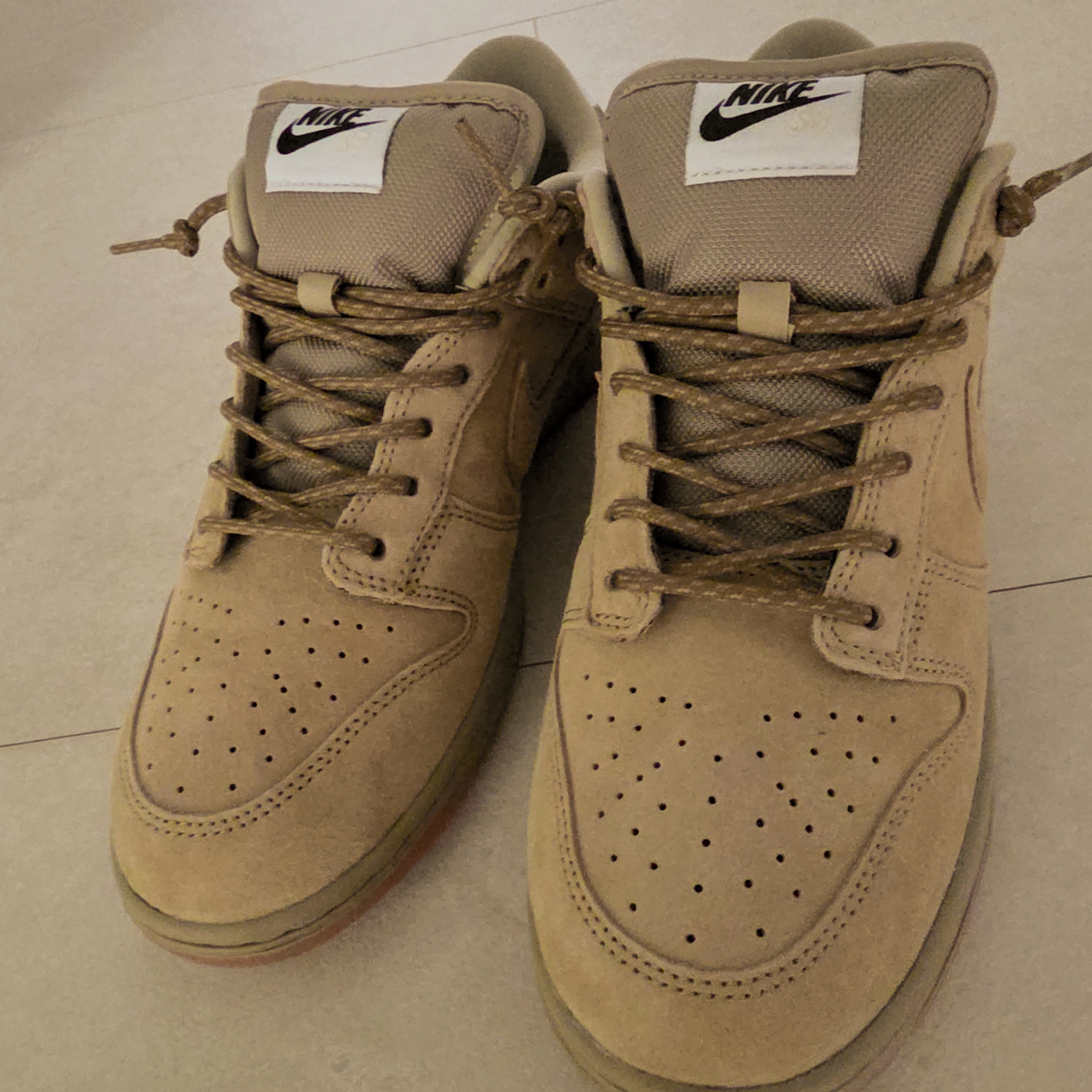 Nike SB Dunk Low Pro B Parachute Beige 착용 스타일