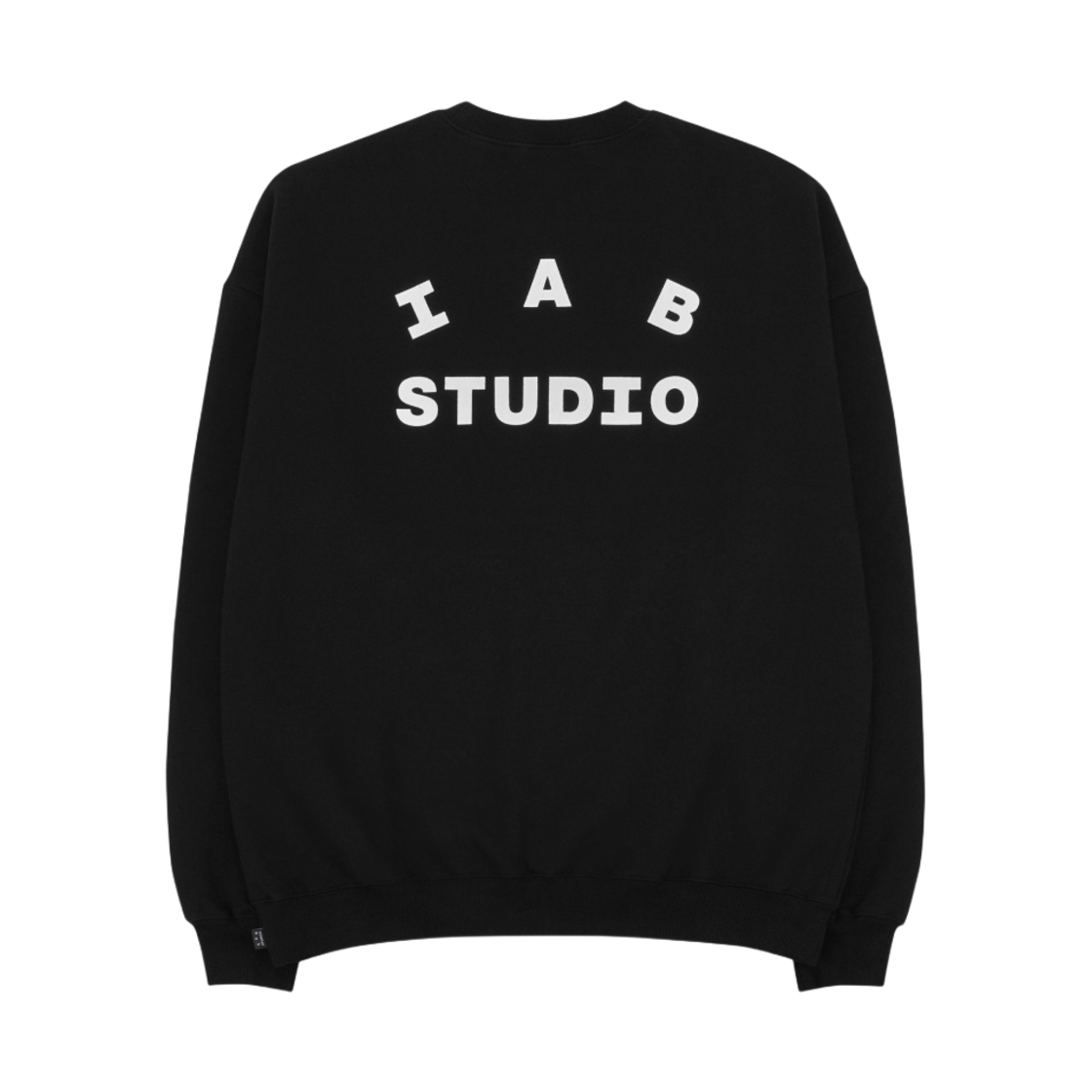 아이앱 스튜디오 스웨트셔츠 블랙 - 19FW