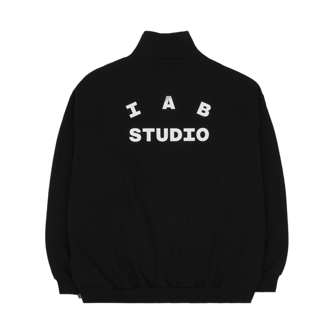 아이앱 스튜디오 하프 집업 블랙 화이트(IAB Studio Half Zip-Up Black White)