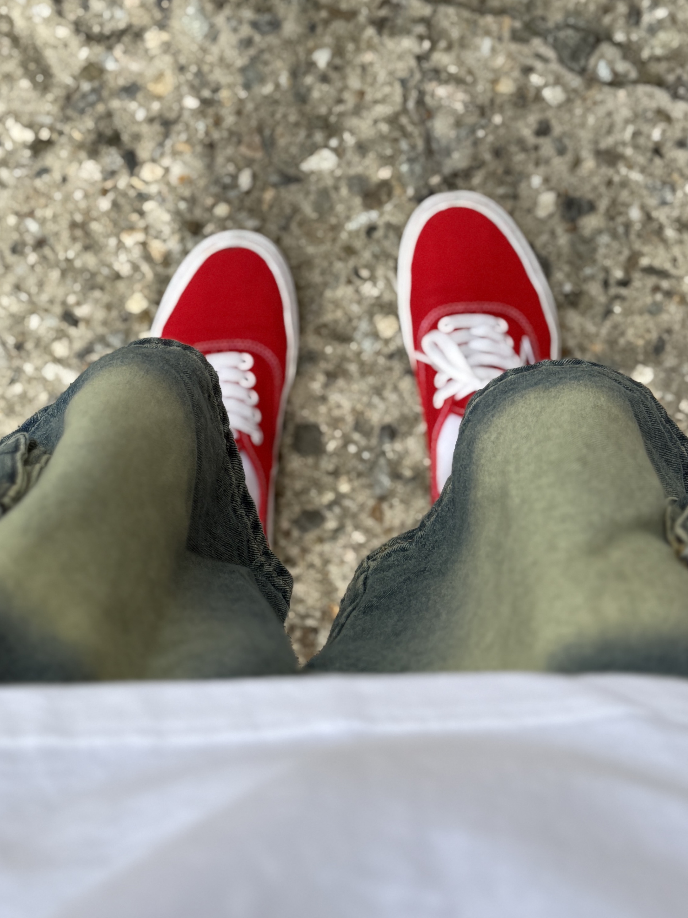 Vans Authentic Red, Carhartt Loose Fit Heavyweight Regular Short Sleeve Pocket T-Shirt White 착용 스타일 - 7