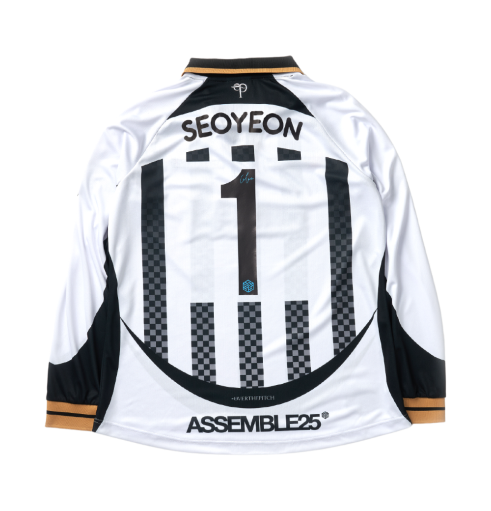 TSPCMD06 tripleS x Over The Pitch TEAM SSS ASSEMBLE 25 Jersey L/S White (Marking ver.) - 대표 이미지 #1