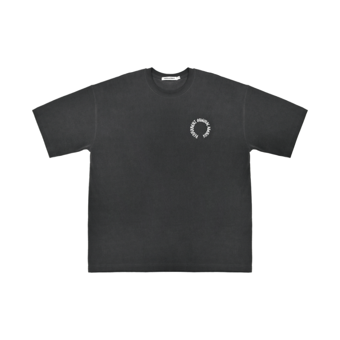 퍼머넌트 아카이브 피그먼트 아치 로고 티셔츠 차콜