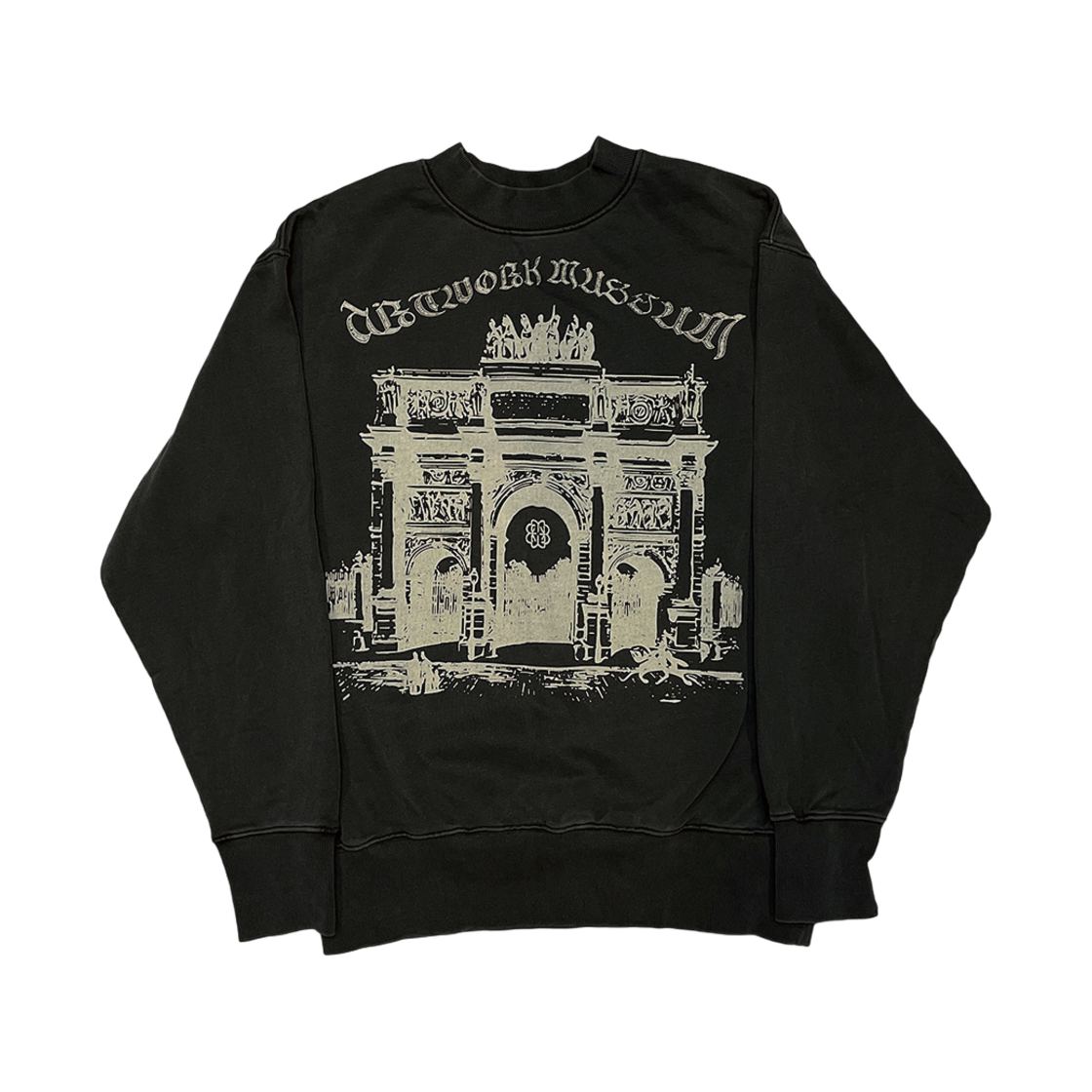 아트워크 뮤지엄 에이티 스웨트셔츠 차콜(Artwork Museum AT Sweatshirt Charcoal)