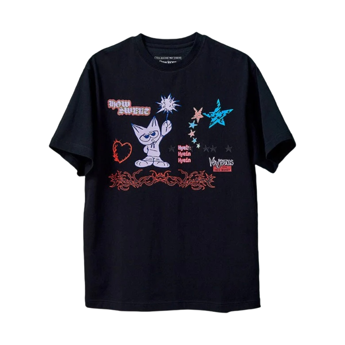 - NewJeans How Sweet T-Shirt Hyein Black