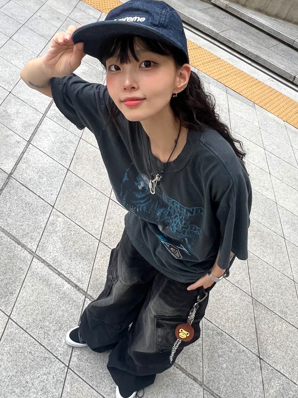 Supreme Washed Chino Twill Camp Cap Indigo - 25SS, Vans Knu-Skool Black True White 착용 스타일 - 1