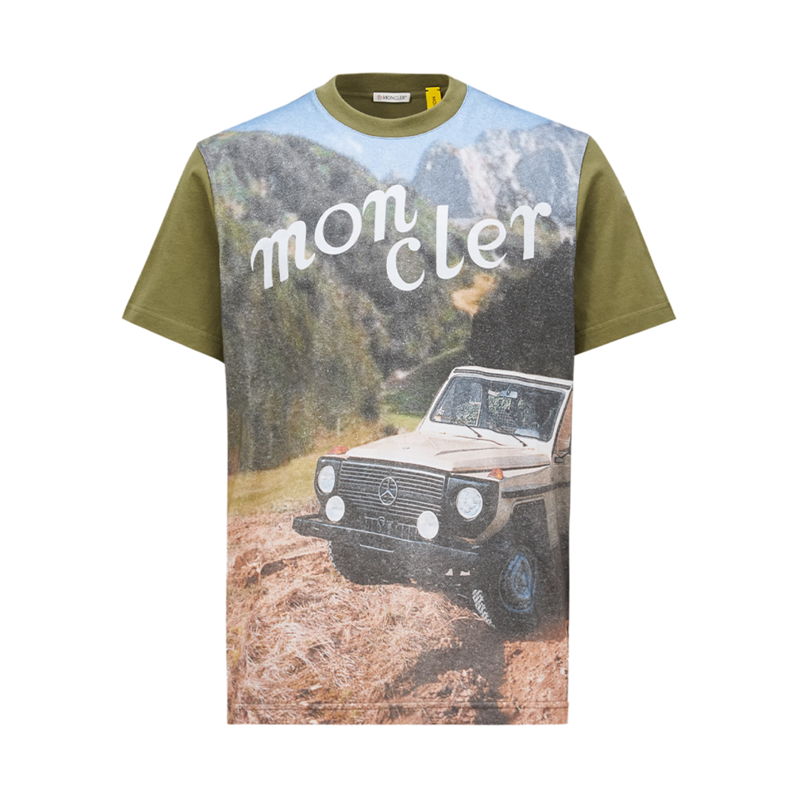 몽클레르 x 메르세데스 벤츠 바이 니고 프린티드 코튼 티셔츠 올리브 그린 - 25SS(Moncler x Mercedes-Benz By Nigo Printed Cotton T-Shirt Olive Green - 25SS)