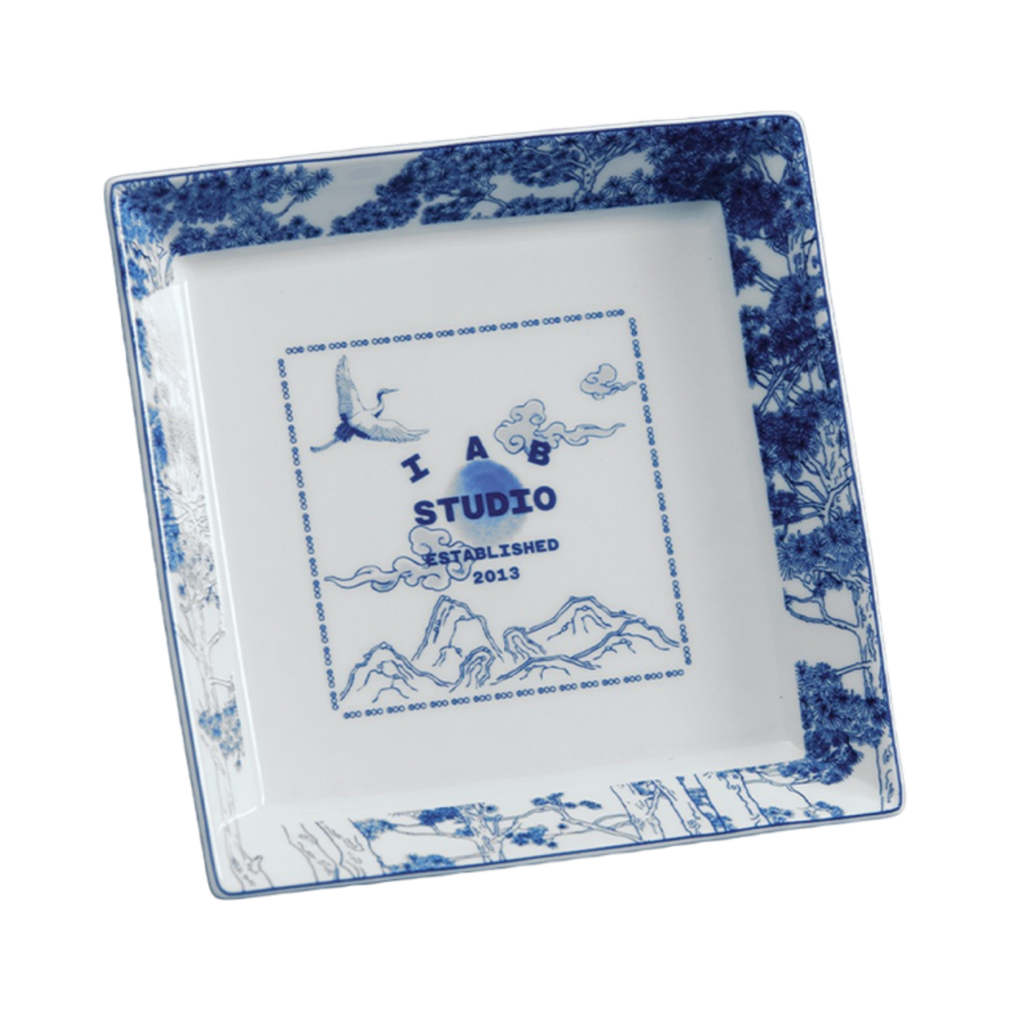 아이앱 스튜디오 x 한국 도자기 십장생 사각 접시 화이트 네이비(IAB Studio x Hankook Chinaware Ten Symbols of Longevity Square Plate White Navy)