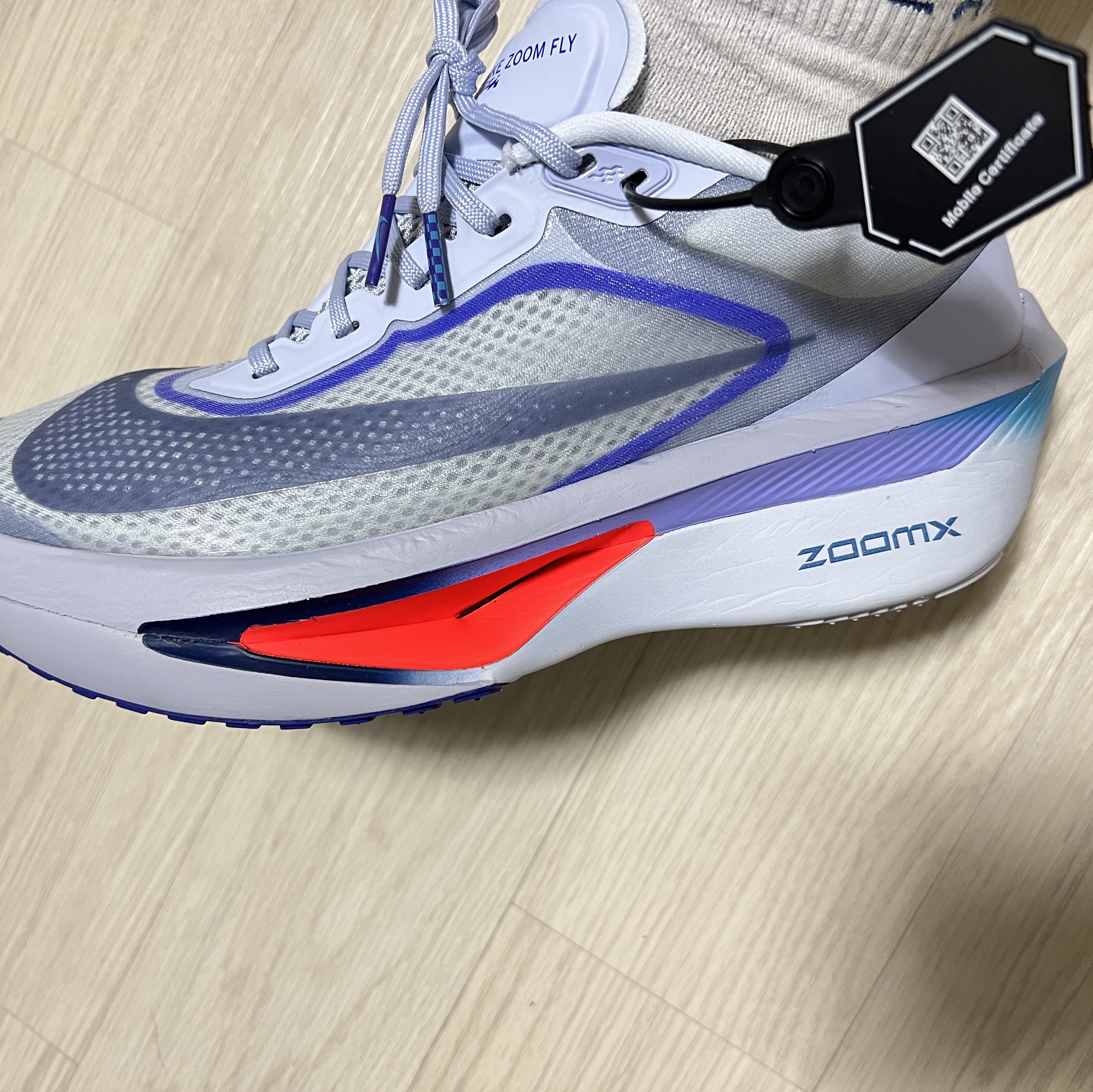 Nike Zoom Fly 6 Ghost Football Grey 착용 스타일 - 2