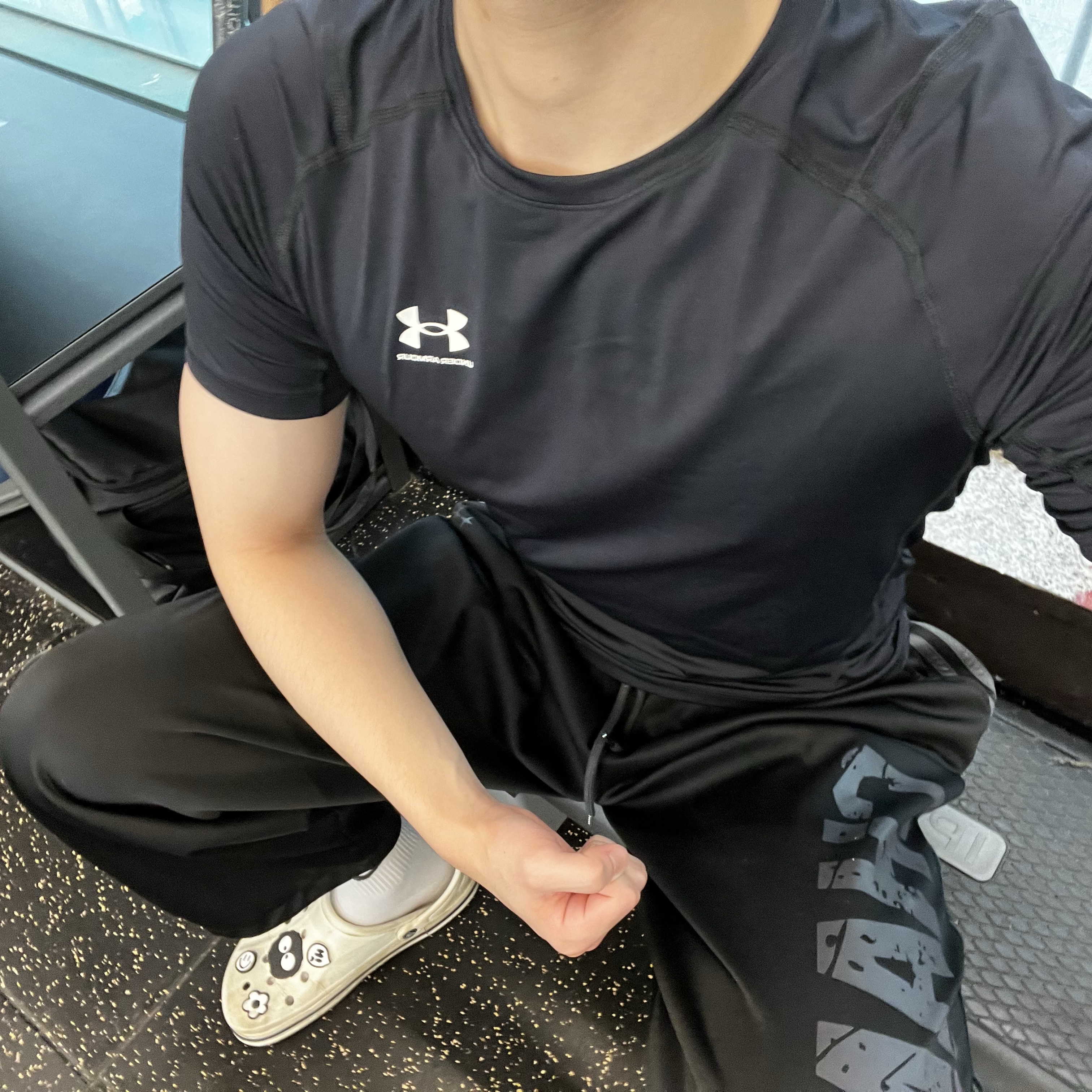 Under Armour HeatGear Short Sleeve Black White 착용 스타일
