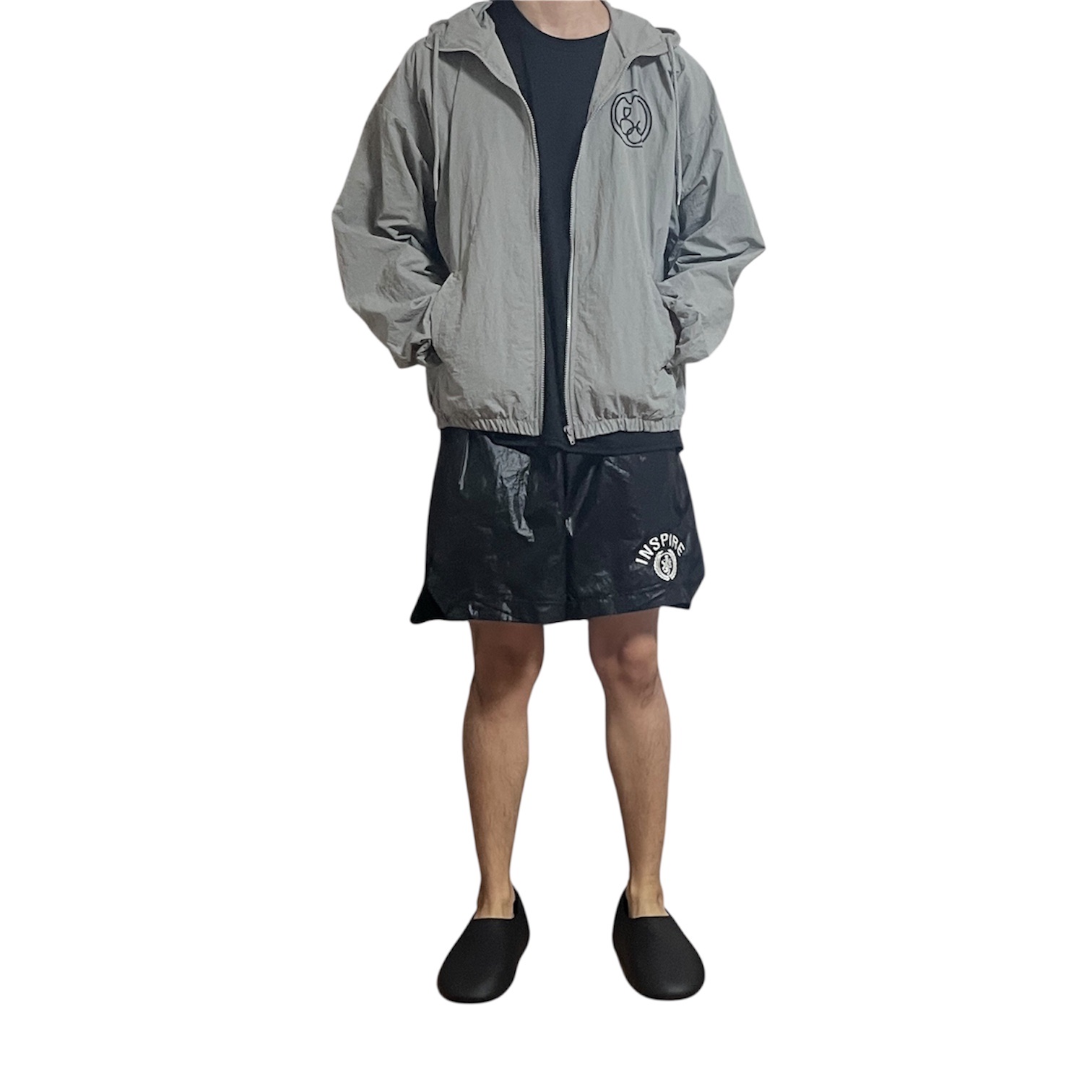 Yeezy x Gosha Rubchinskiy Vulture WB-01 Jacket Mocha, Yeezy SL-01 Black 착용 스타일 - 3