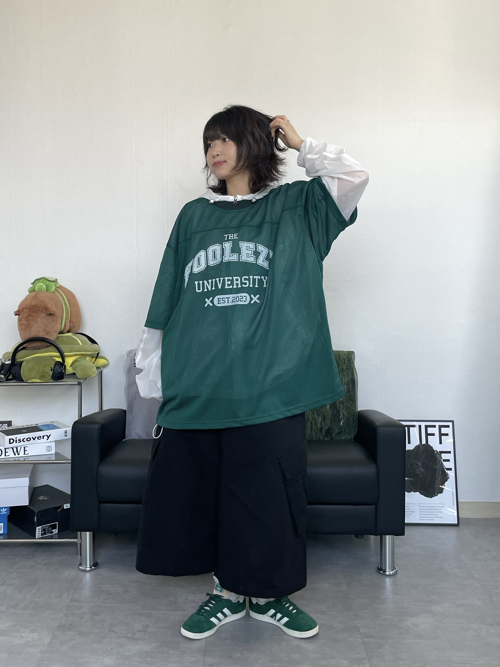 Adidas Gazelle Dark Green Cream White 착용 스타일 - 3