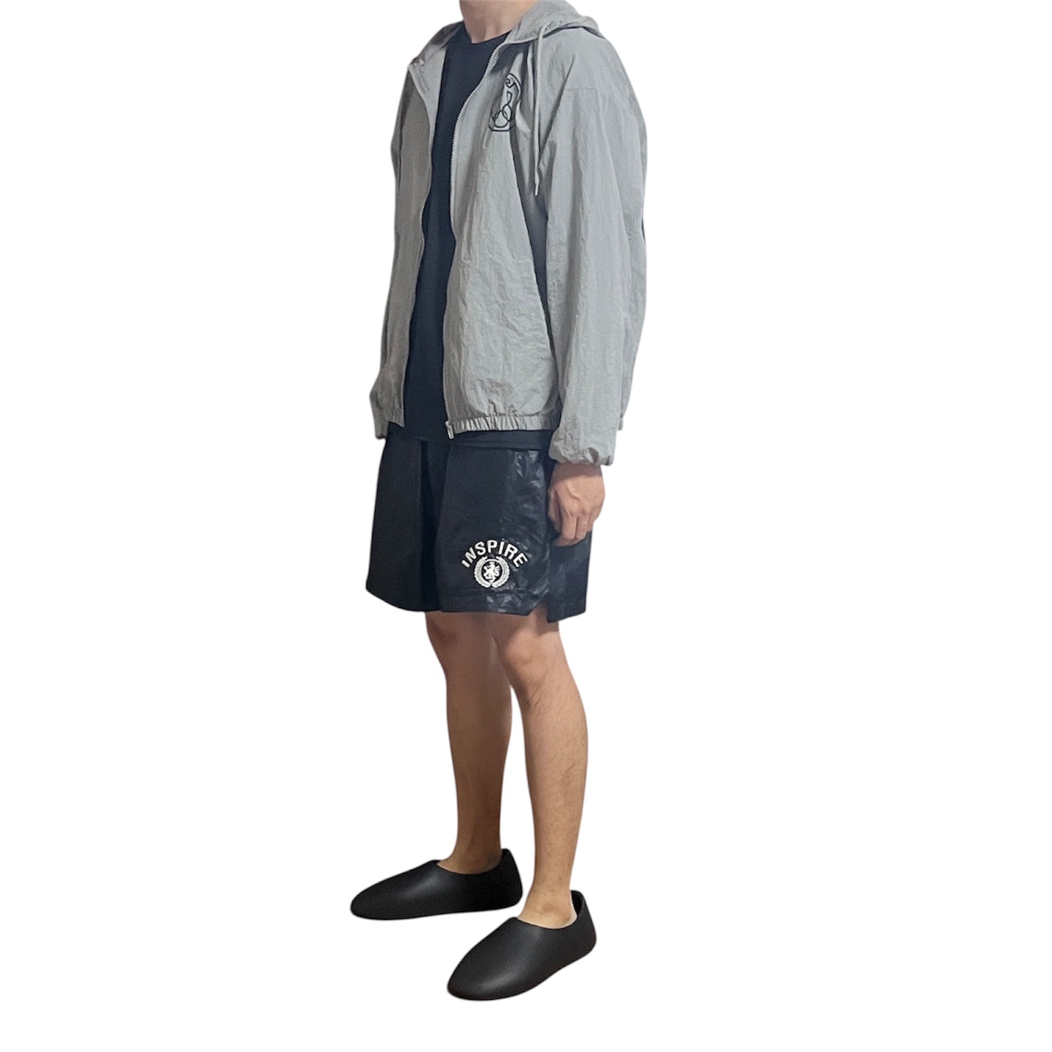 Yeezy x Gosha Rubchinskiy Vulture WB-01 Jacket Mocha, Yeezy SL-01 Black 착용 스타일 - 2