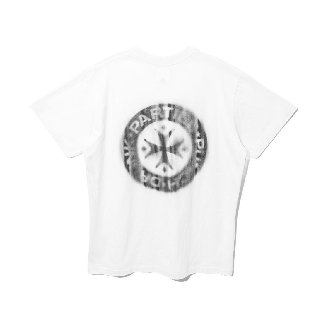 펀치 드렁크 파티즈 베일 로고 네로우 티 화이트