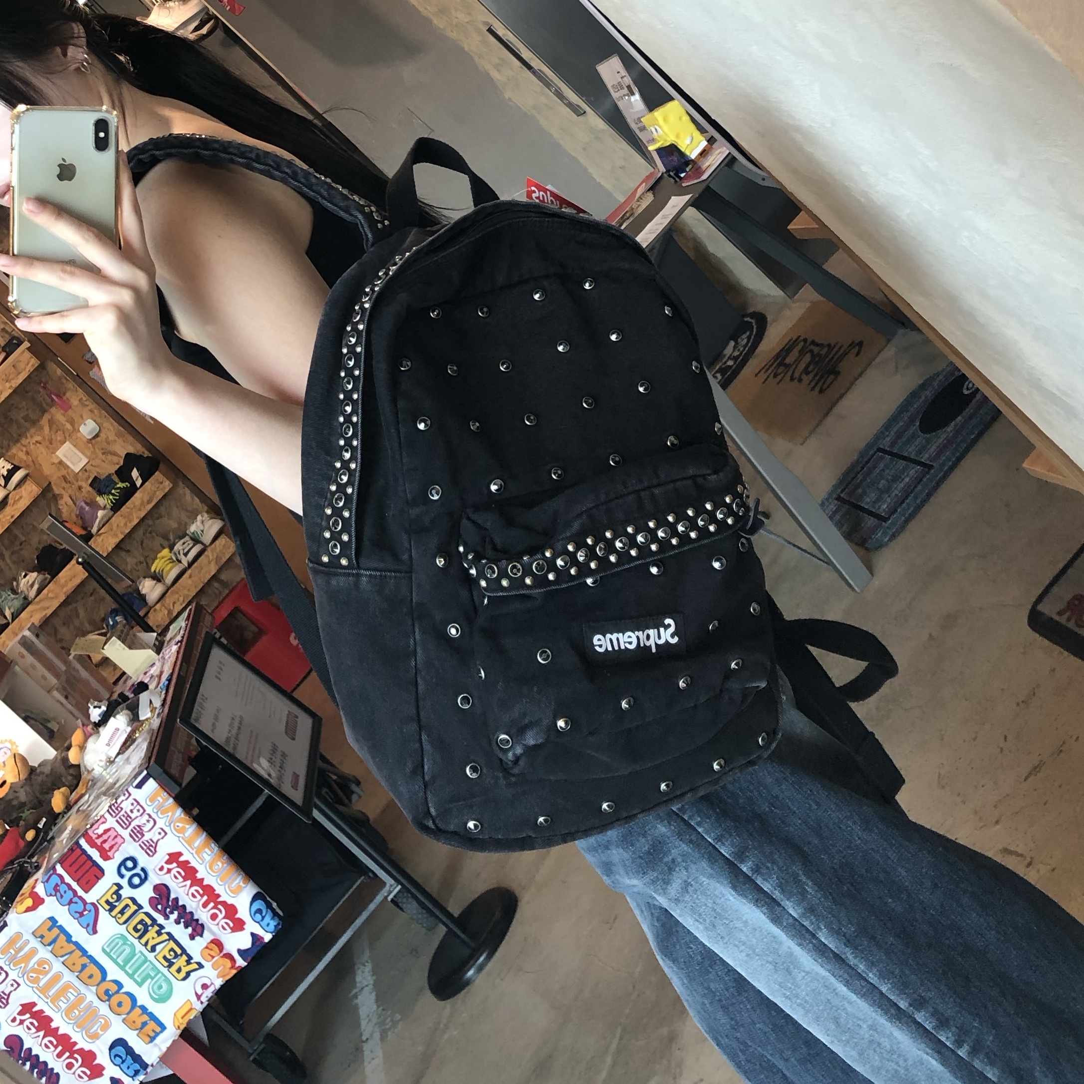 Supreme x B.B. Simon Denim Backpack Woodland Camo - 25SS, Supreme x B.B. Simon Denim Backpack Washed Indigo - 25SS 착용 스타일 - 2