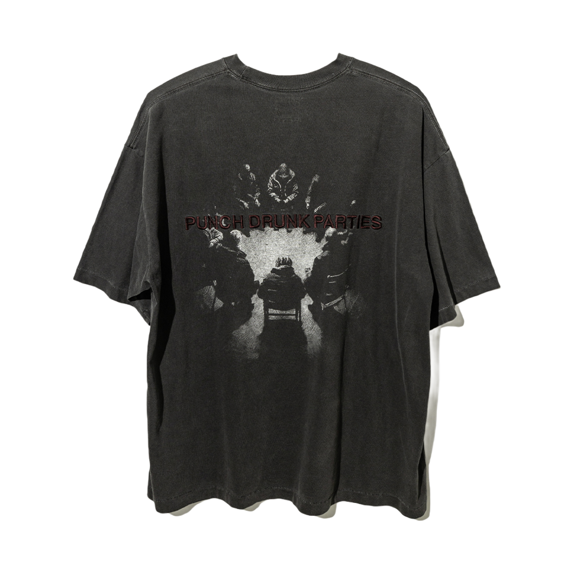 펀치 드렁크 파티즈 다모임 가먼트 다이드 티 차콜