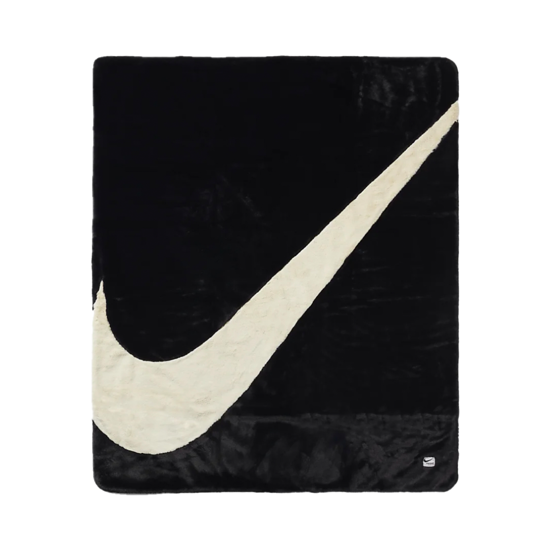 布団・毛布 NIKE W NSW BLANKET FAUX FUR SWSH BLACK NIKE（ナイキ）の「NIKE BLANKET FAUX FUR SWSH / ナイキ