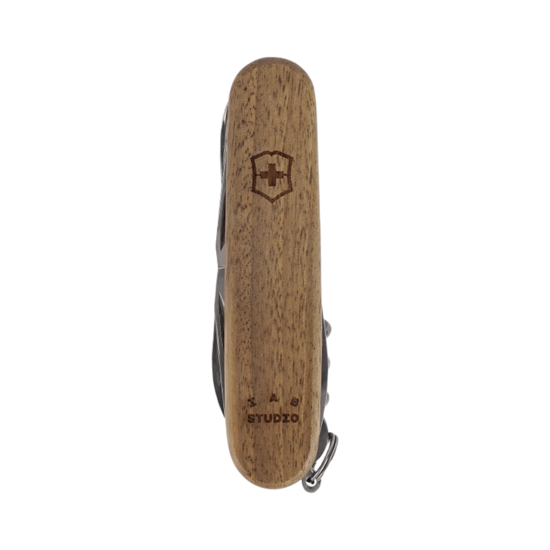 아이앱 스튜디오 x 빅토리녹스 헌츠맨 우드(IAB Studio x Victorinox Huntsman Wood)