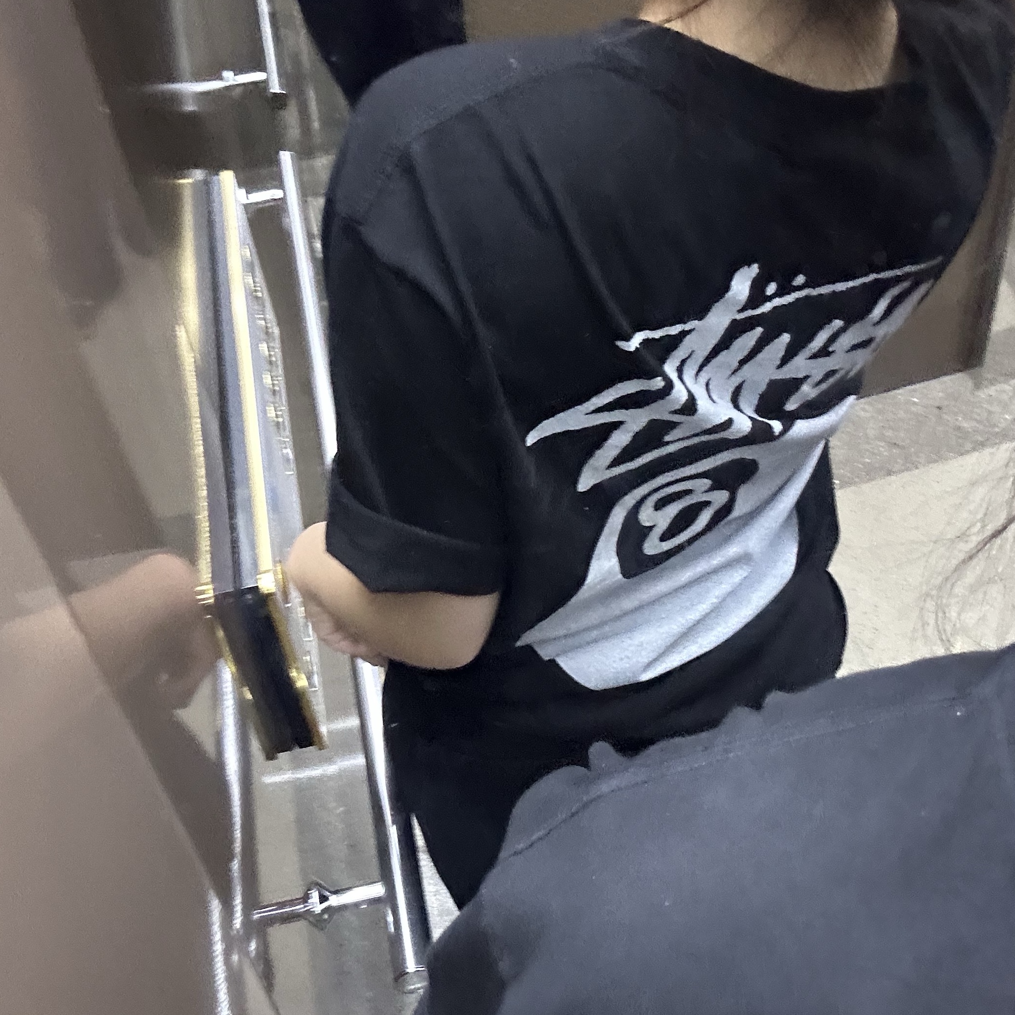 Stussy 8 Ball Pigment Dyed T-Shirt Black 착용 스타일