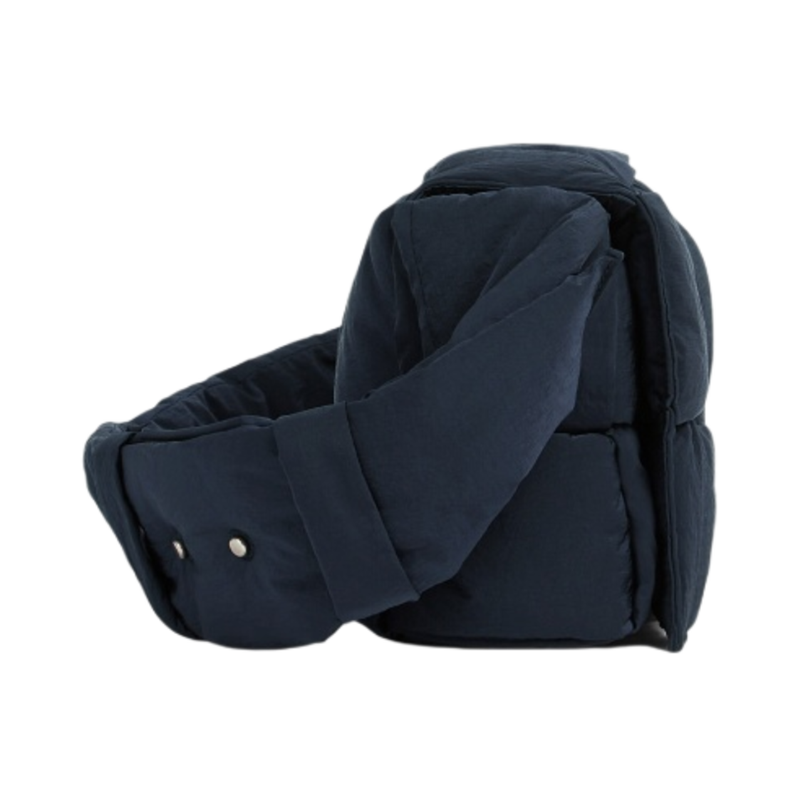 보테가 베네타 패딩 테크 카세트백 스페이스(Bottega Veneta Padded Tech Cassette Space) - 2