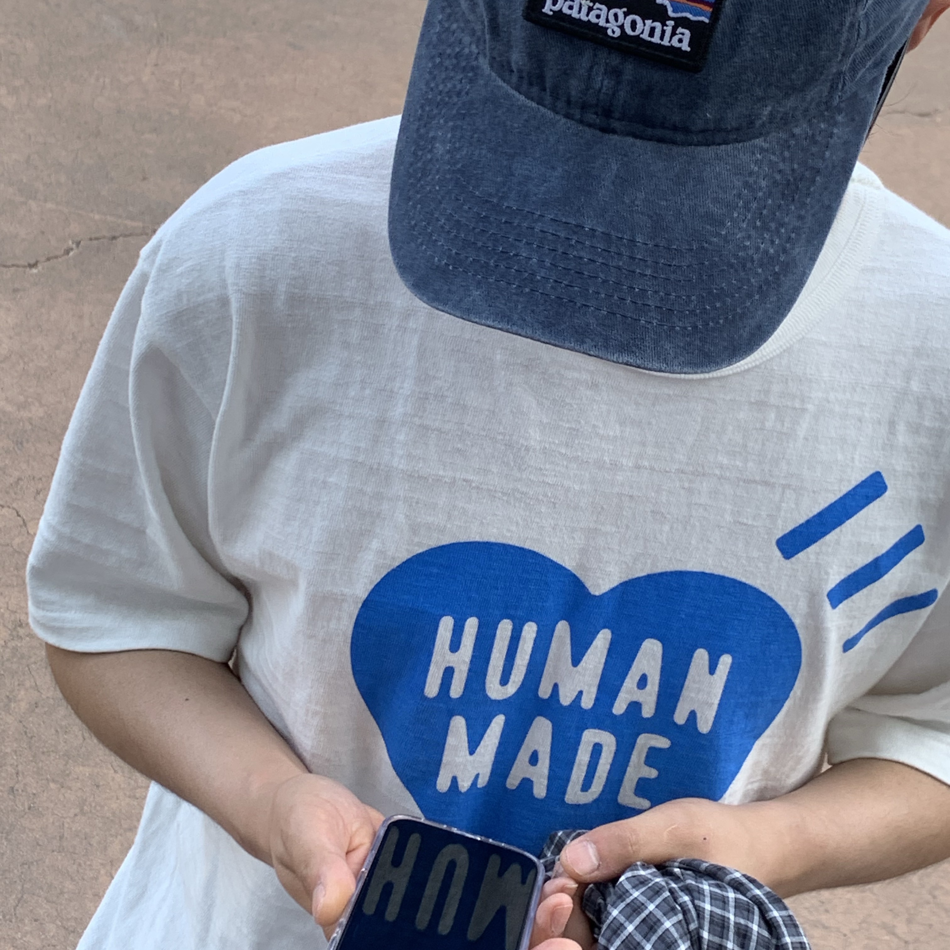 Human Made Heart T-Shirt White Blue - Offline Store Exclusive 착용 스타일