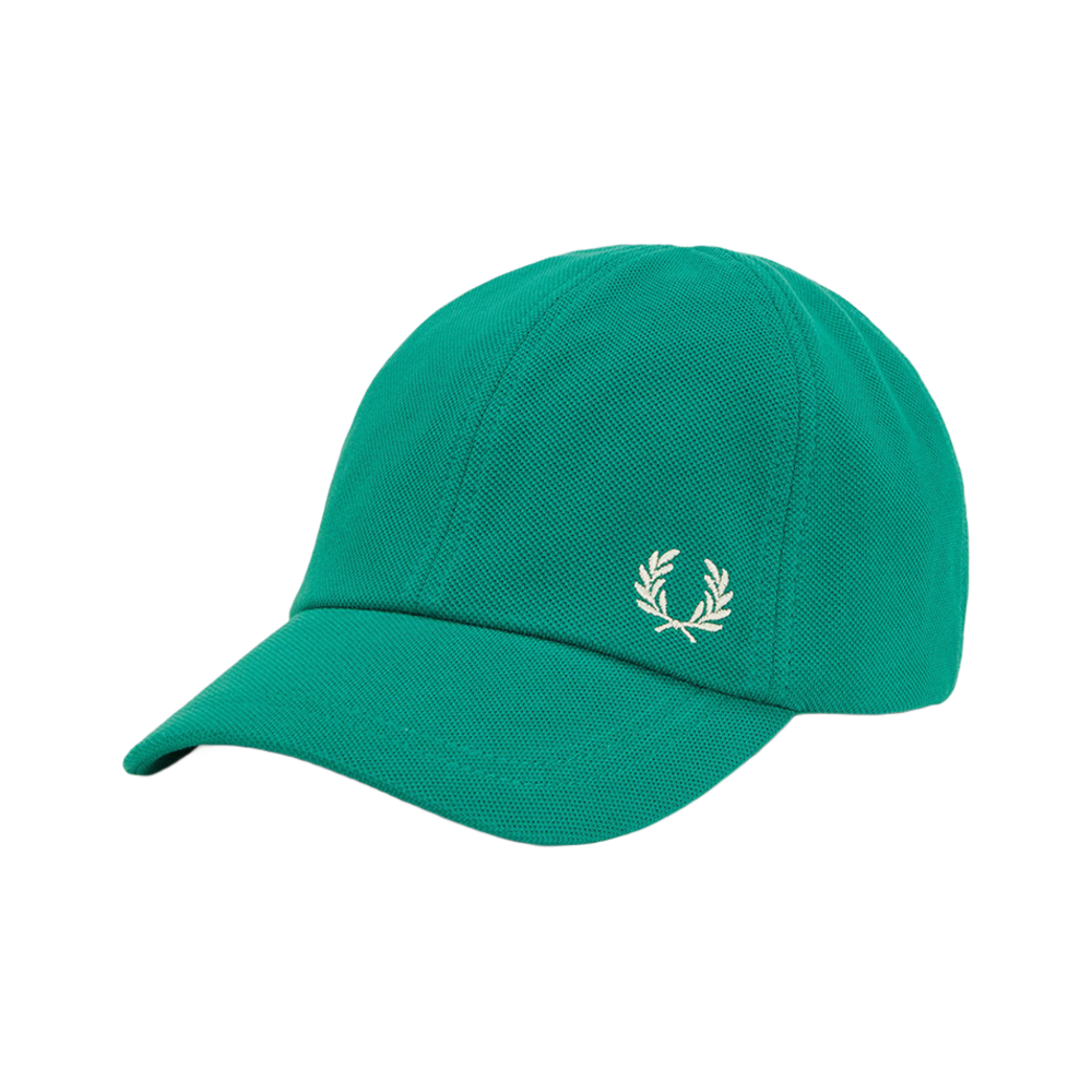 CFPU2516726-Y37 Fred Perry Pique Classic Cap Label Green/Ecru