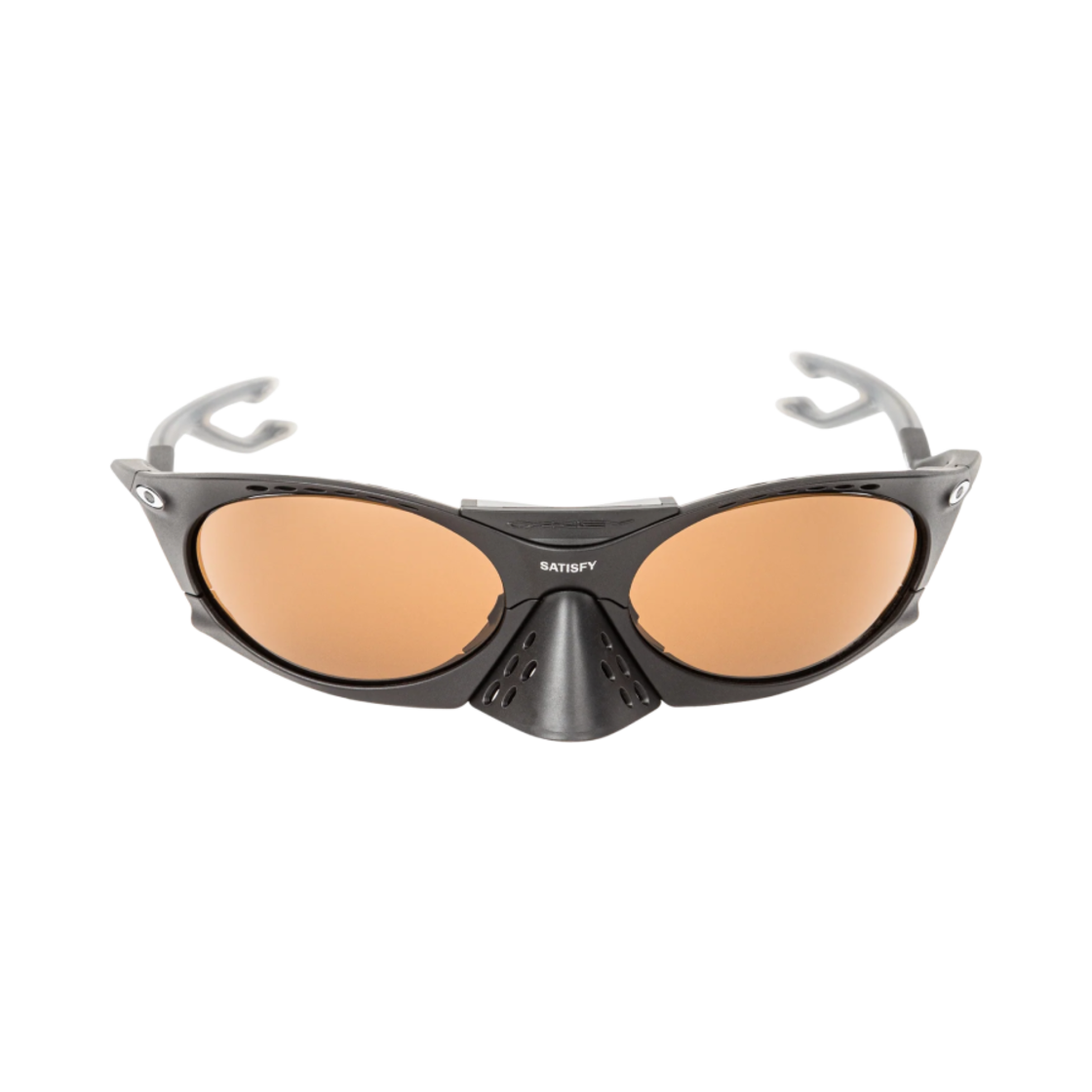 오클리 x 새티스파이 플란타리스 매트 블랙(Oakley x Satisfy Plantaris Matte Black)