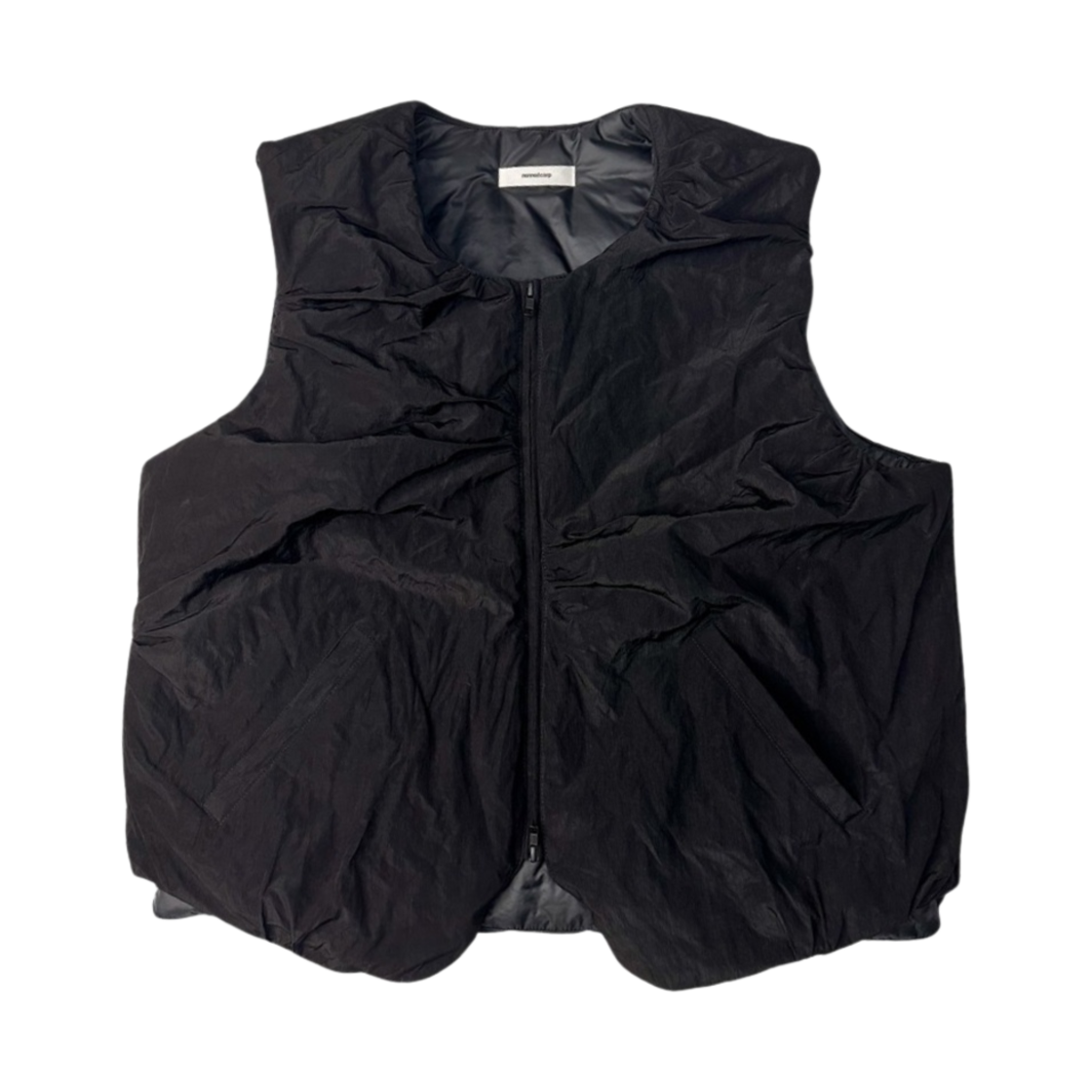 논노드 퍼커링 패딩 베스트 매트 블랙(Nonnod Puckering Padded Vest Matt Black)