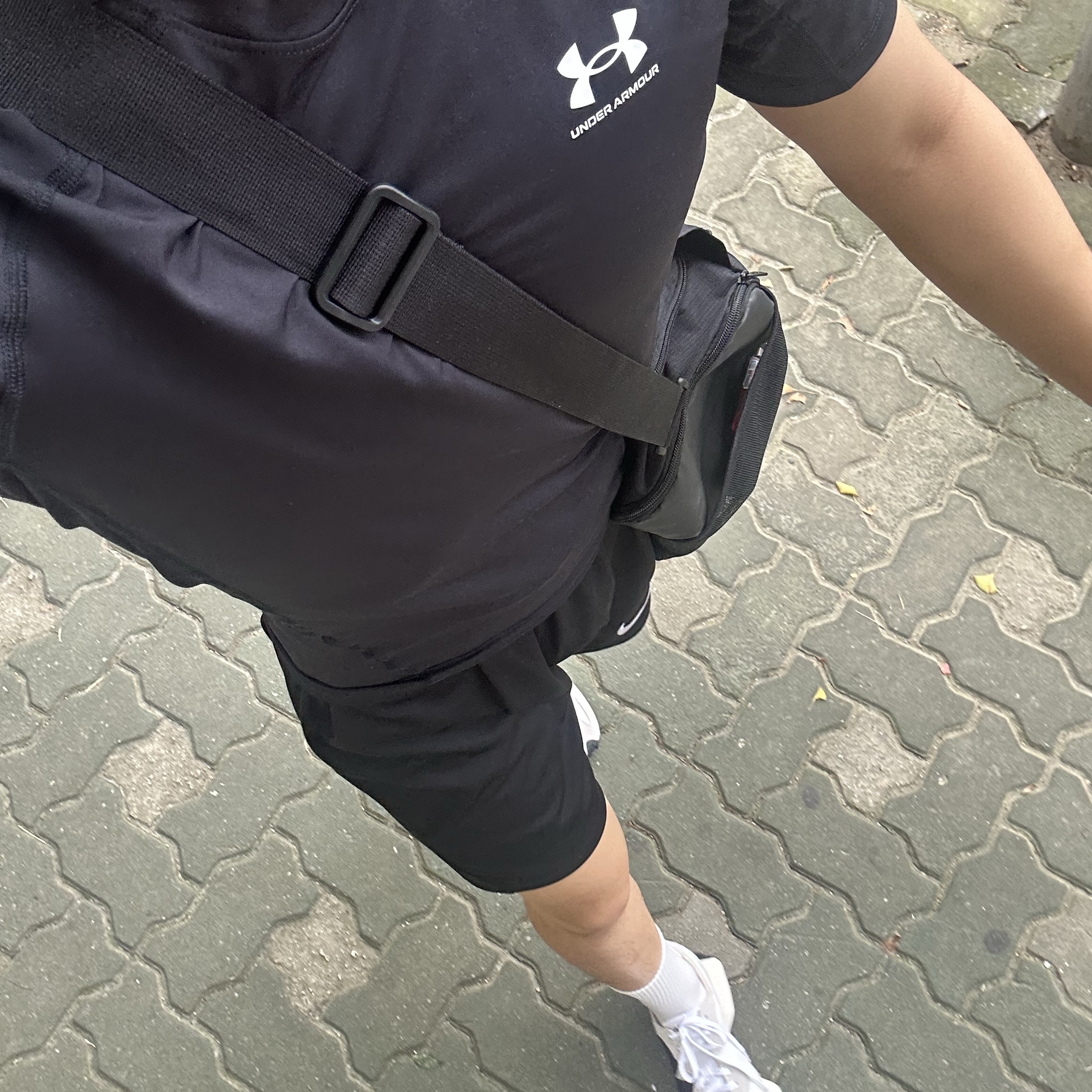 Under Armour HeatGear Short Sleeve Black White, Nike Dri-Fit Park 3 Shorts Black 착용 스타일