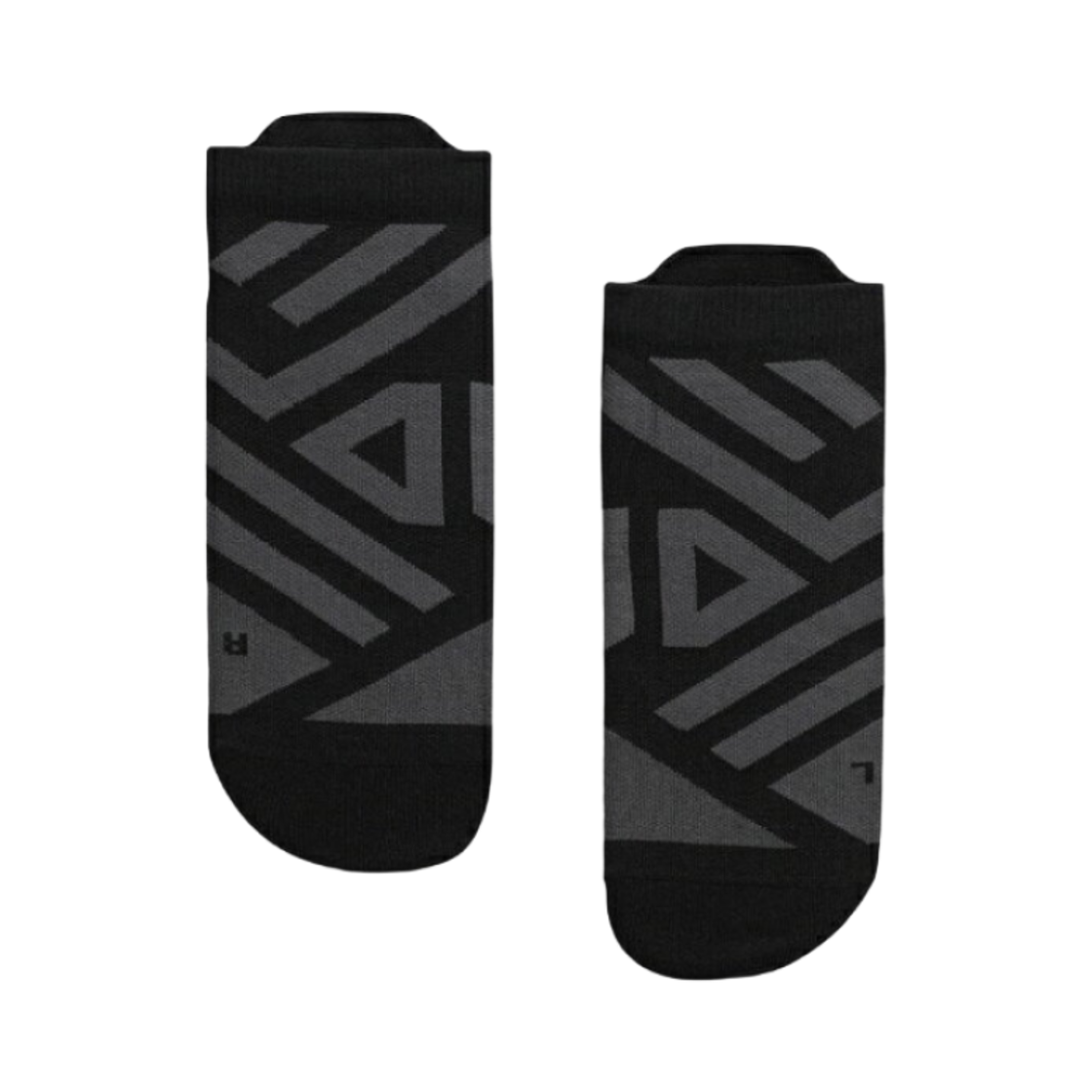 온 러닝 퍼포먼스 로우 삭스 블랙 쉐도우