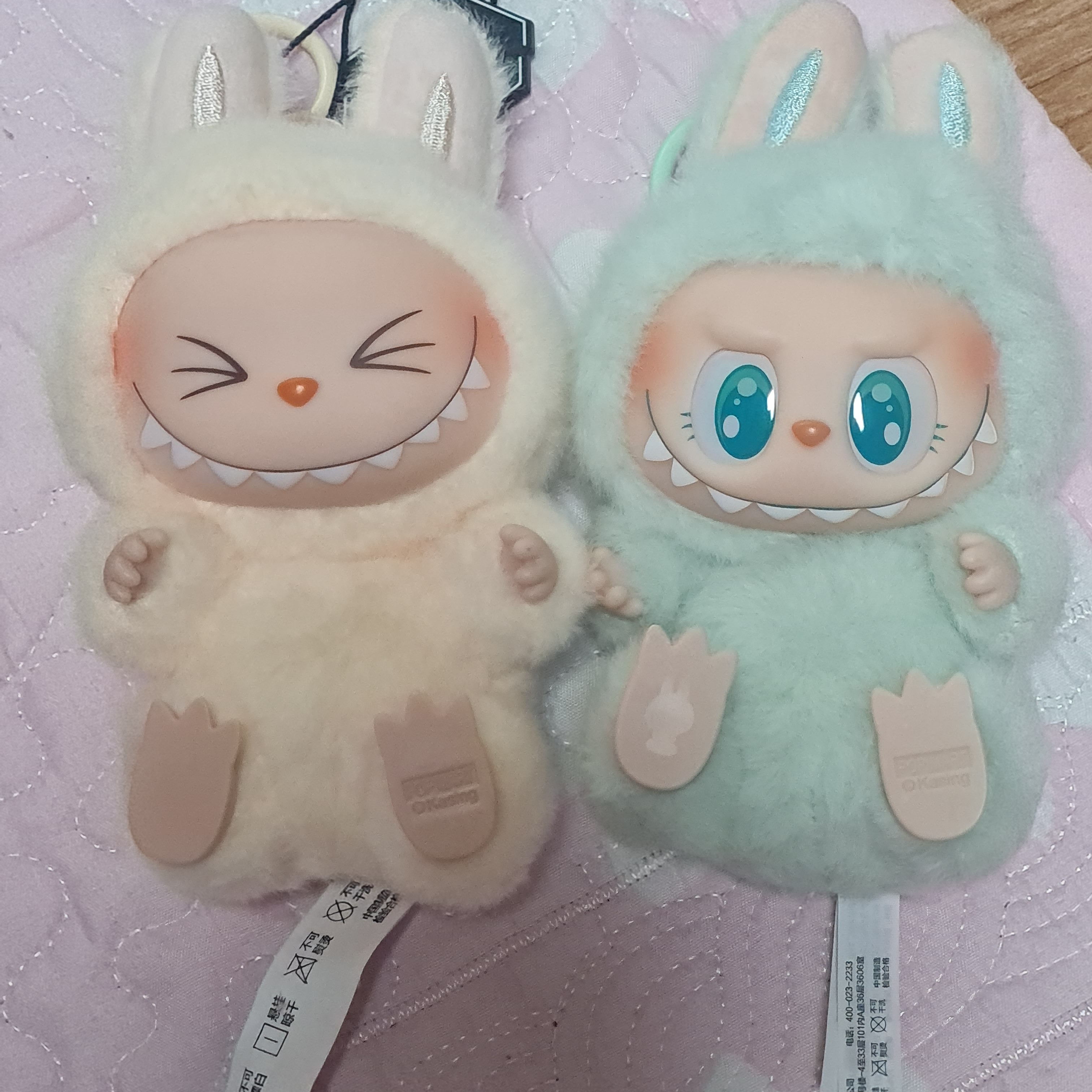 Pop Mart Labubu Let's Play Together Doll Series Sealed Case (1 Blind Box) 착용 스타일 - 2