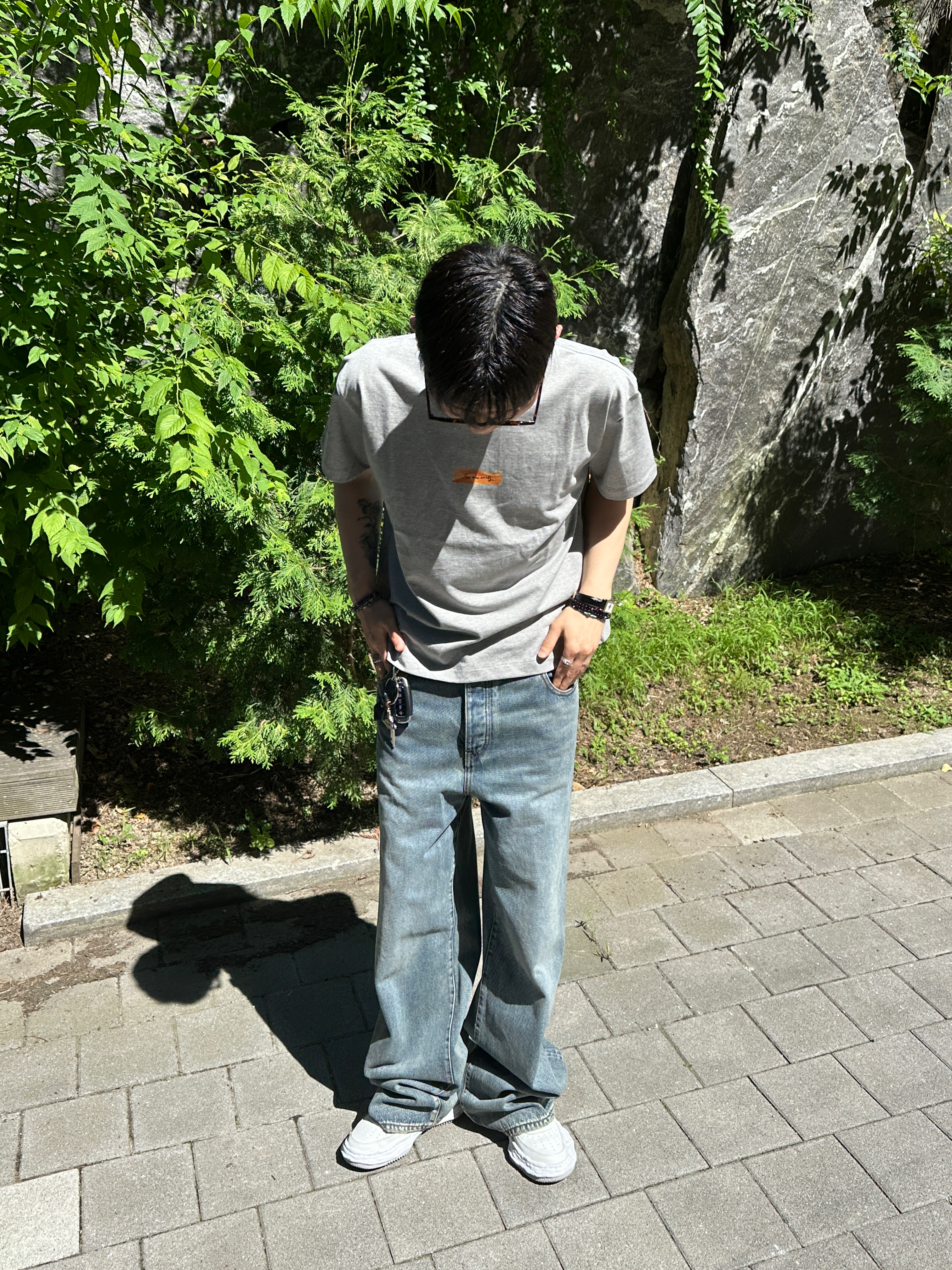 Maison Mihara Yasuhiro Wayne OG Sole Leather Low-top Sneakers White 착용 스타일 - 1