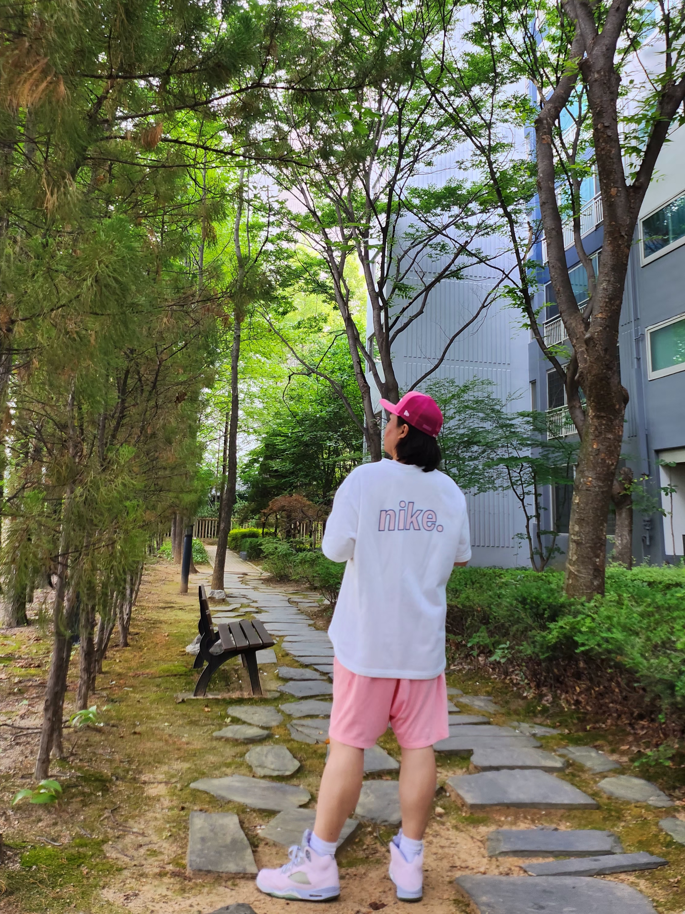 Jordan 5 Retro SE Regal Pink, Supreme Box Logo Mesh Back New Era Pink - 22SS 착용 스타일