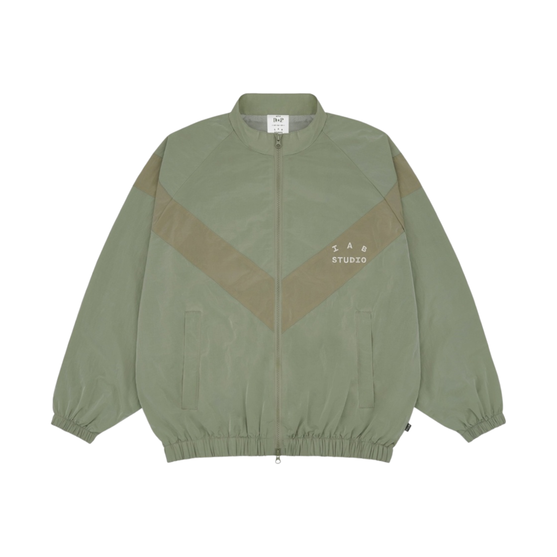 아이앱 스튜디오 x D.P. 트랙탑 티 그린 머드(IAB Studio x D.P. Track Top Tea Green Mud)