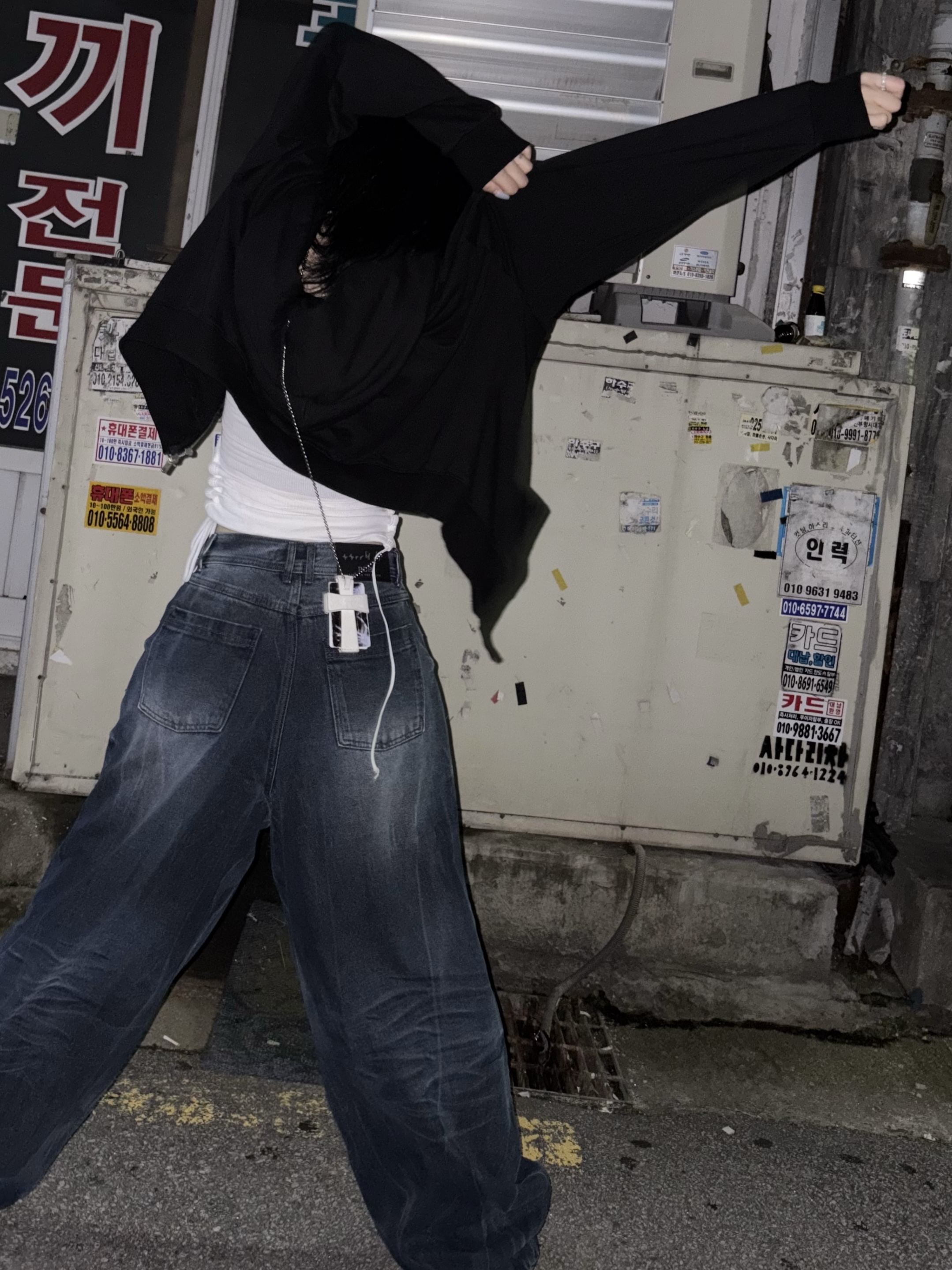 BLR Dirty Oil Washed Wide Denim Pants Blue 착용 스타일