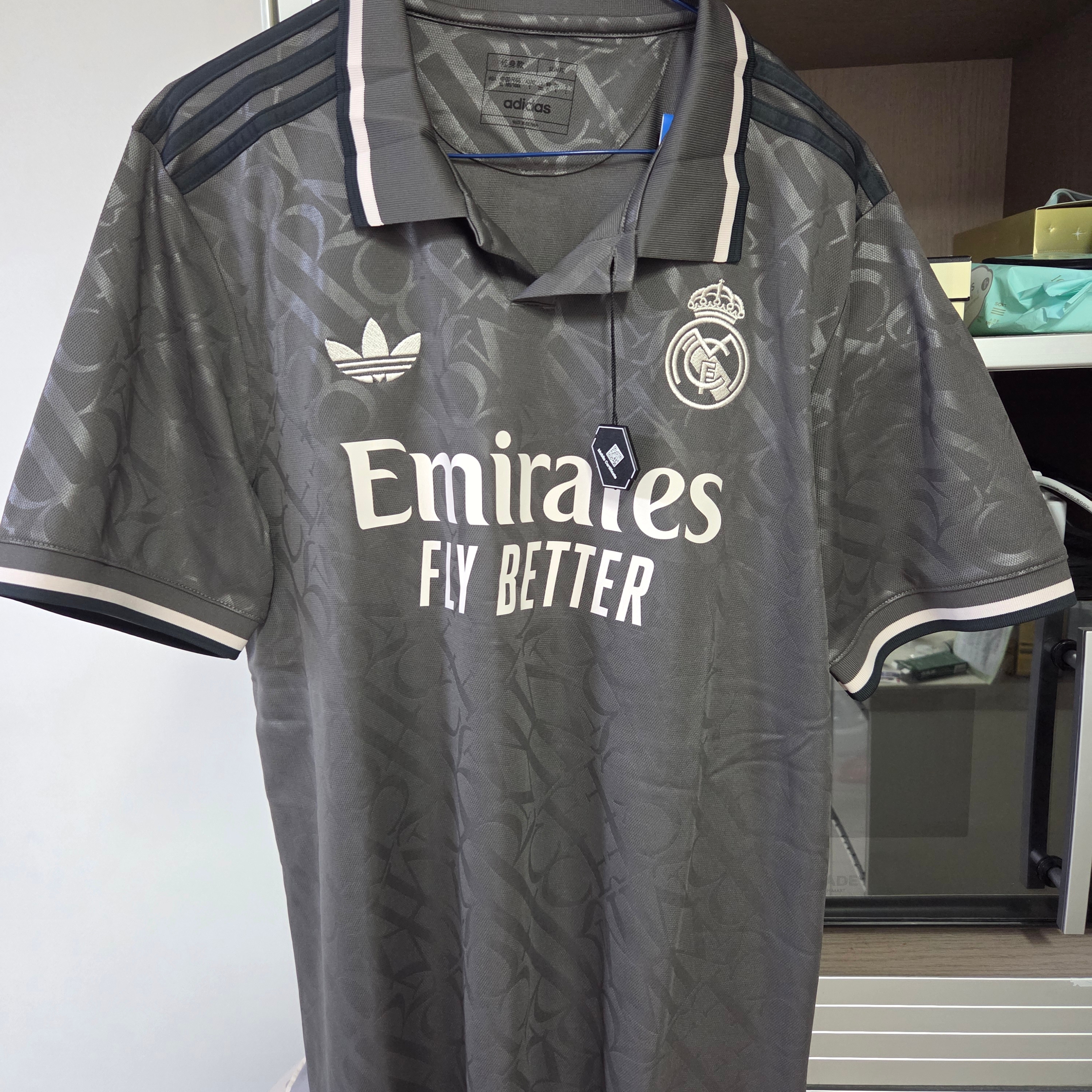 Adidas Real Madrid 2024/25 3rd Jersey Charcoal - KR Sizing (Non Marking Ver.) 착용 스타일 - 4