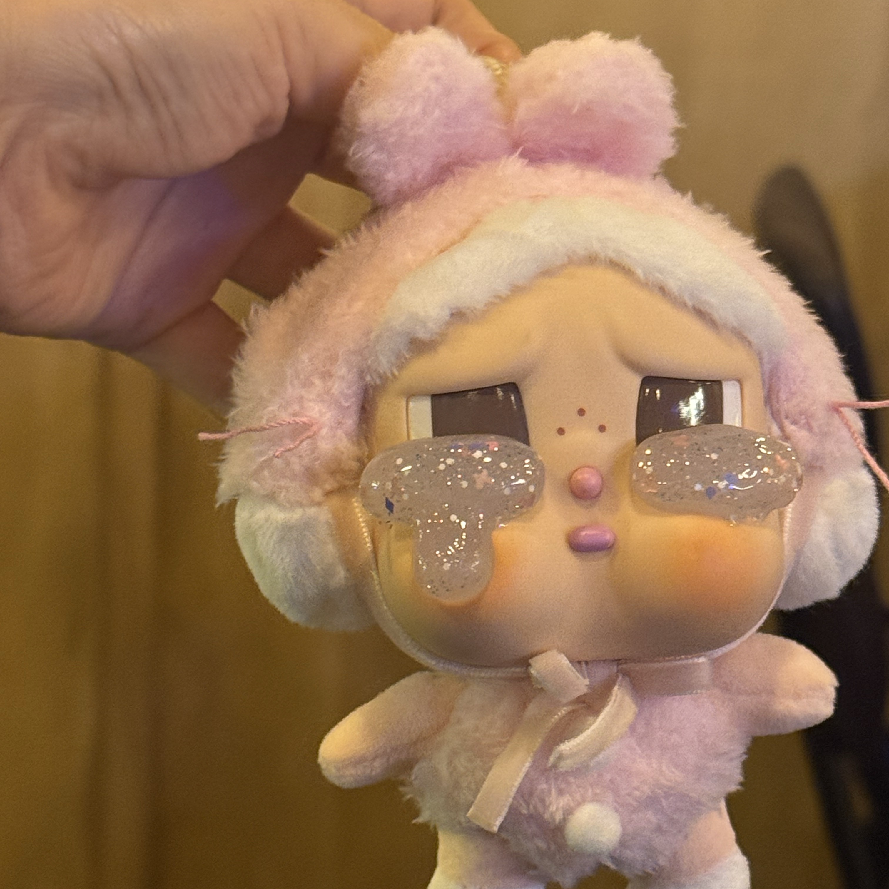 Pop Mart Crybaby Crying Again Series Plush Keyring Sealed Case (1 Blind Box) 착용 스타일 - 2