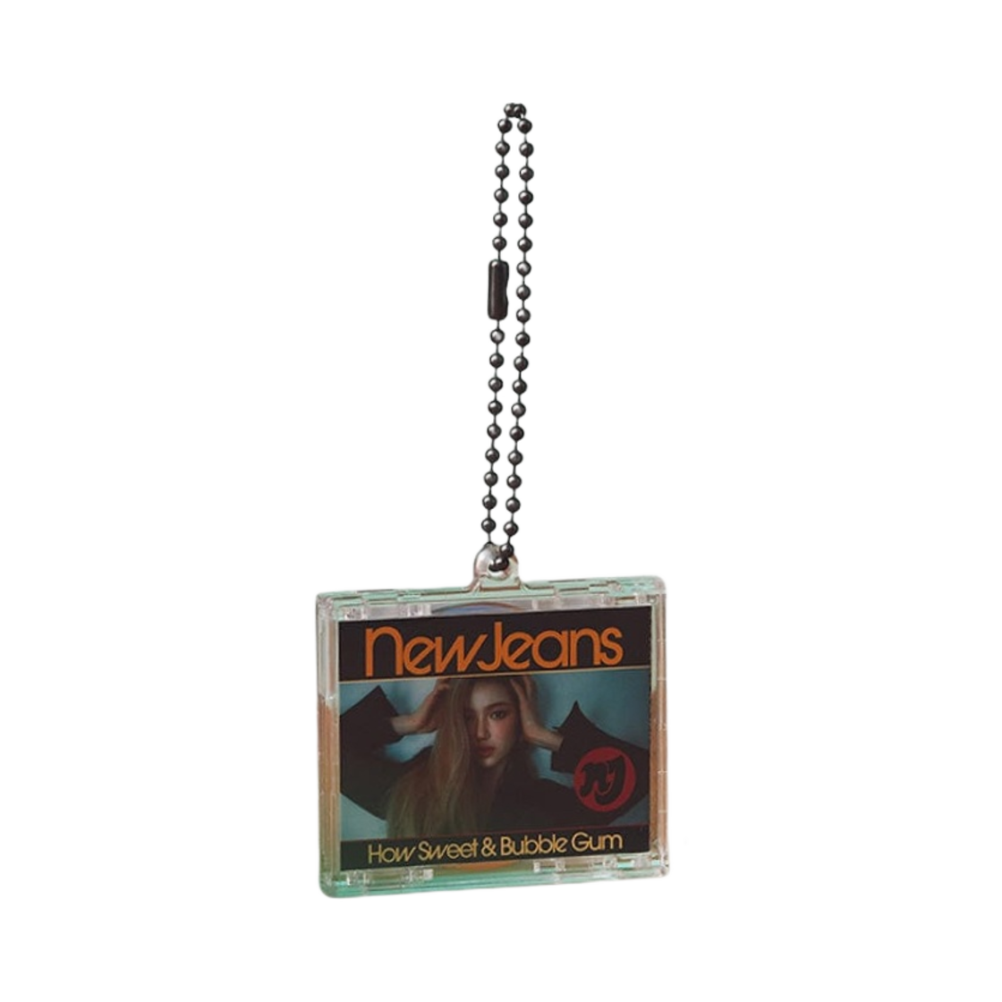 - NewJeans How Sweet Mini CD Case Keyring Danielle