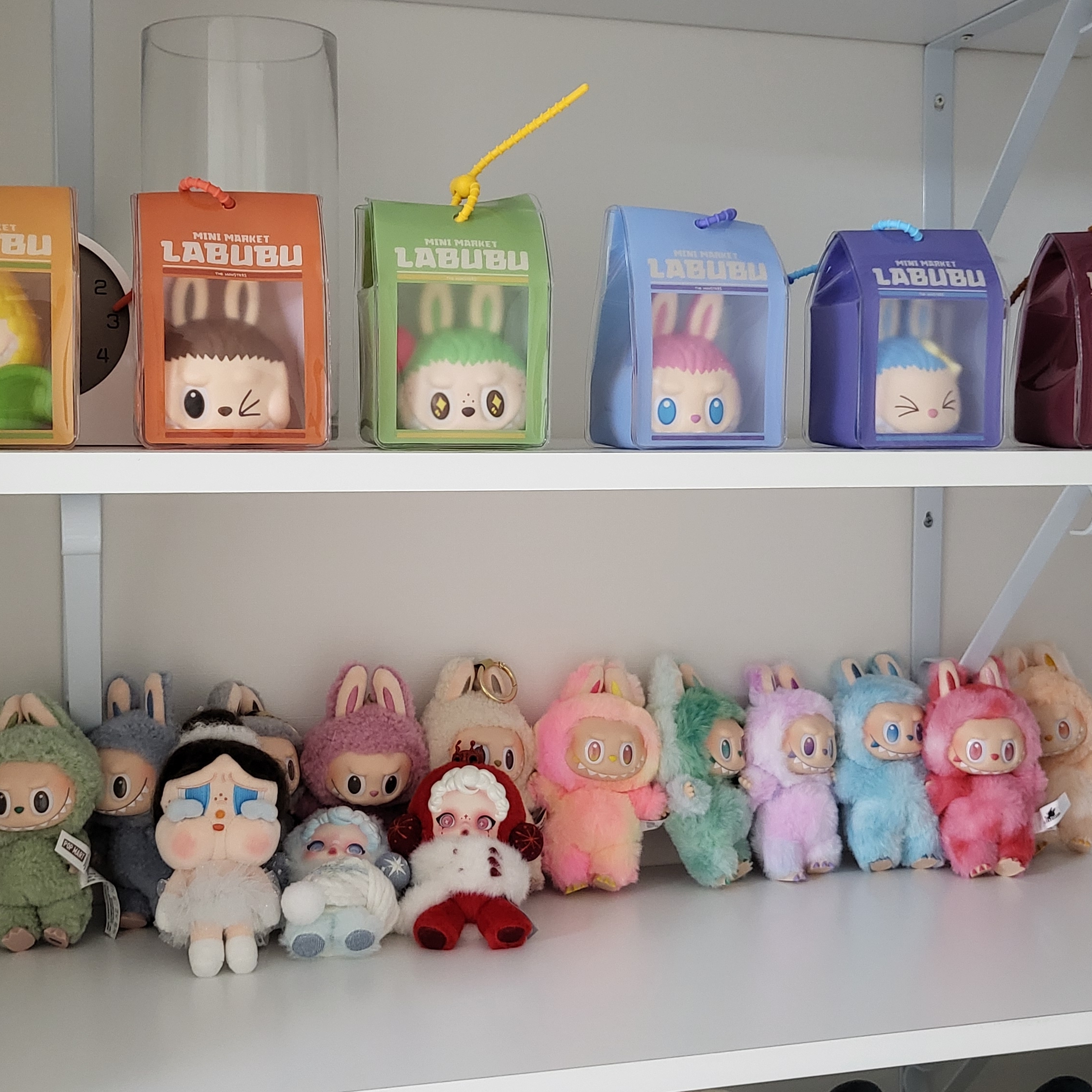 Pop Mart Labubu The Monsters Highlight Series Sealed Case (6 Blind Boxes) 착용 스타일