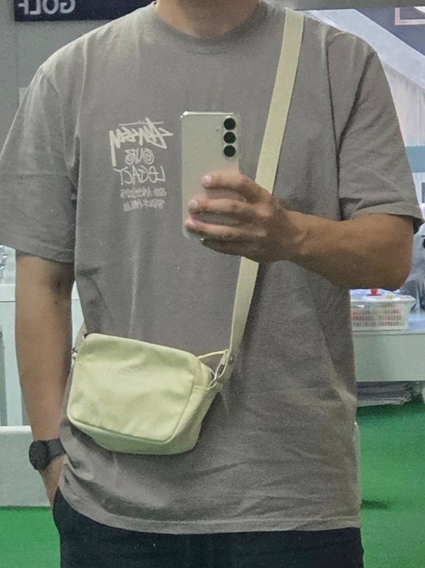 Stussy x Our Legacy Work Shop 8 Ball Pigment Dyed Yin Yang T-Shirt Taupe, Stussy Canvas Side Pouch Natural 착용 스타일