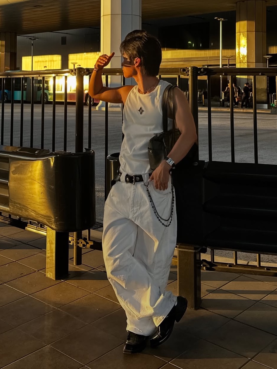 BLR Logo Rivet Sleeveless White, Remagine Hybrid Derby Shoes Starting Blocks Black White Silver 착용 스타일