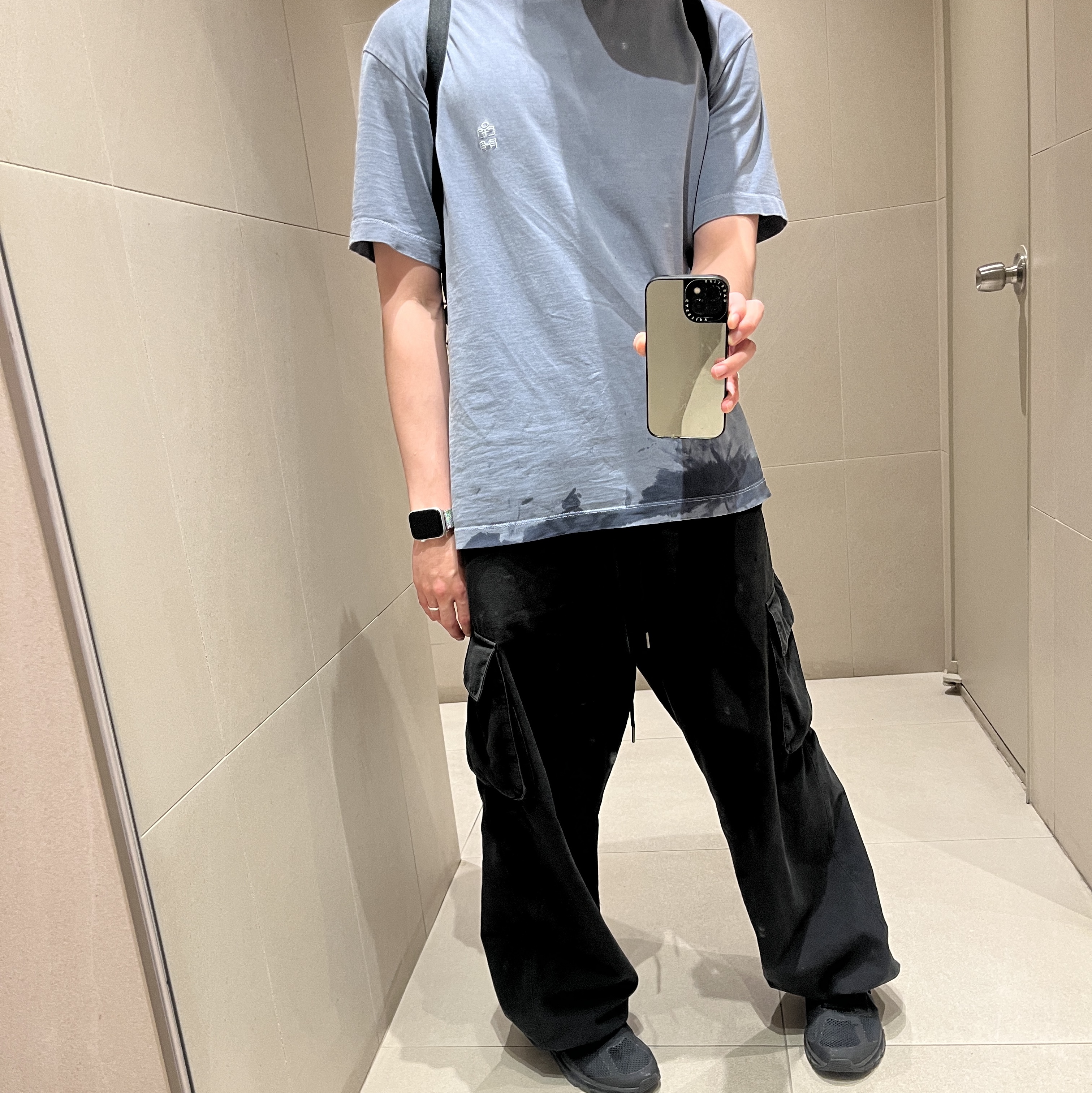 Polyteru Human Index Human Regular 1/2 T-Shirt Dyed Blue, Polyteru Human Index Index Cargo Pants Black 착용 스타일
