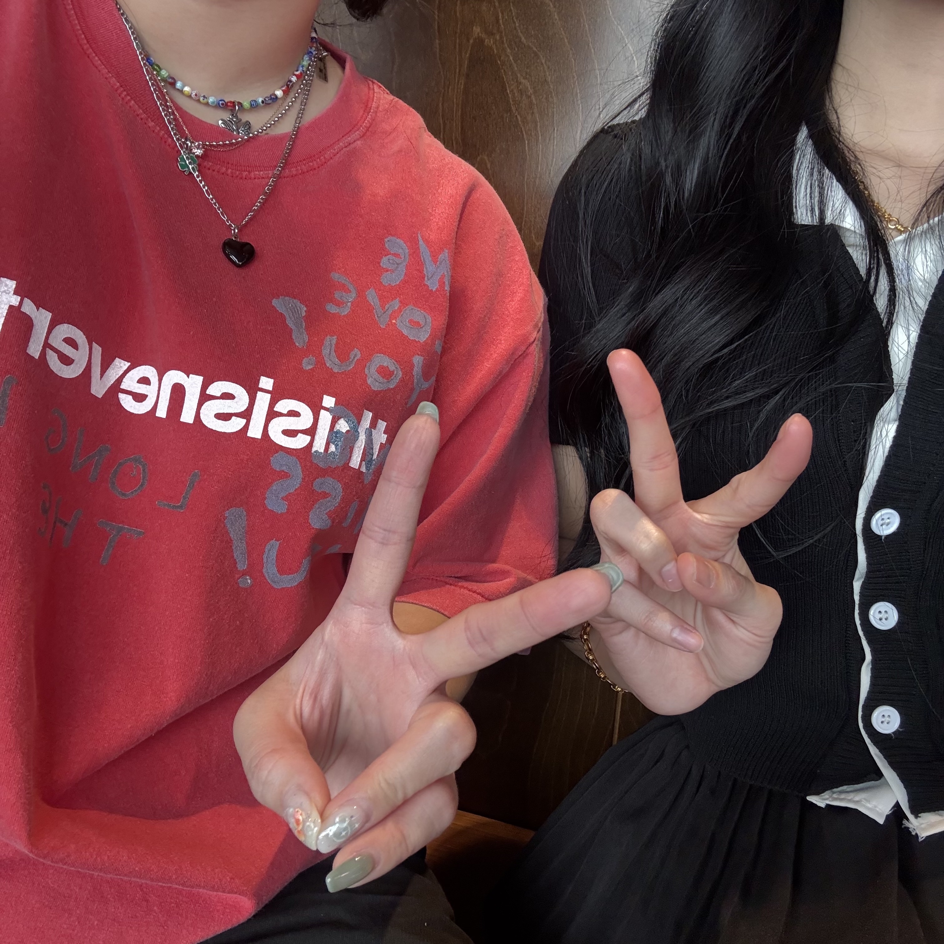 Thisisneverthat x Daniel Johnston Kirby T-Shirt Red, Salomon XT-6 ADV Black 착용 스타일 - 1