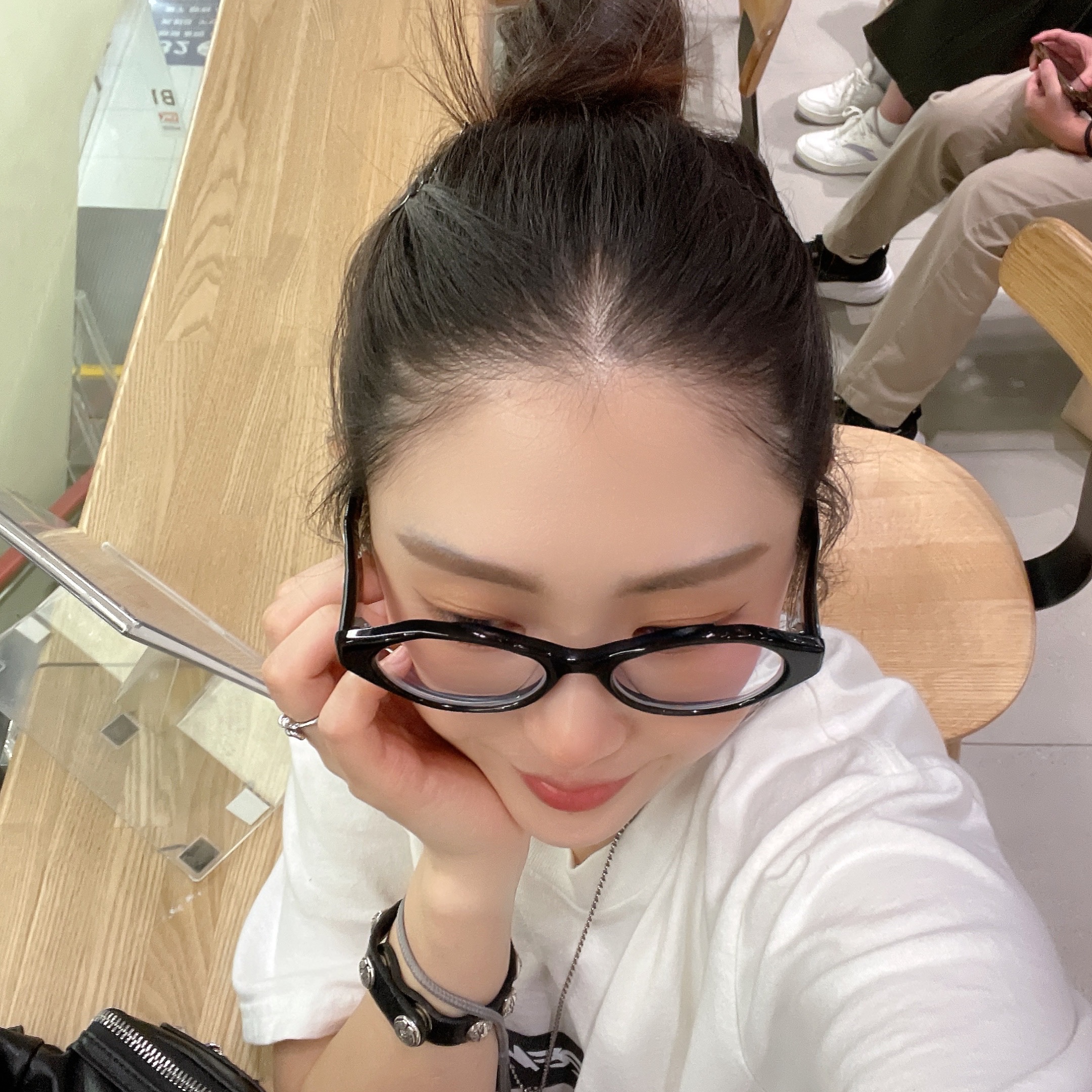Gentle Monster x Maison Margiela MM209 Black Clear, Supreme x Tiffany & Co. Return to Tiffany Heart Tag Pendant - 21FW 착용 스타일 - 4