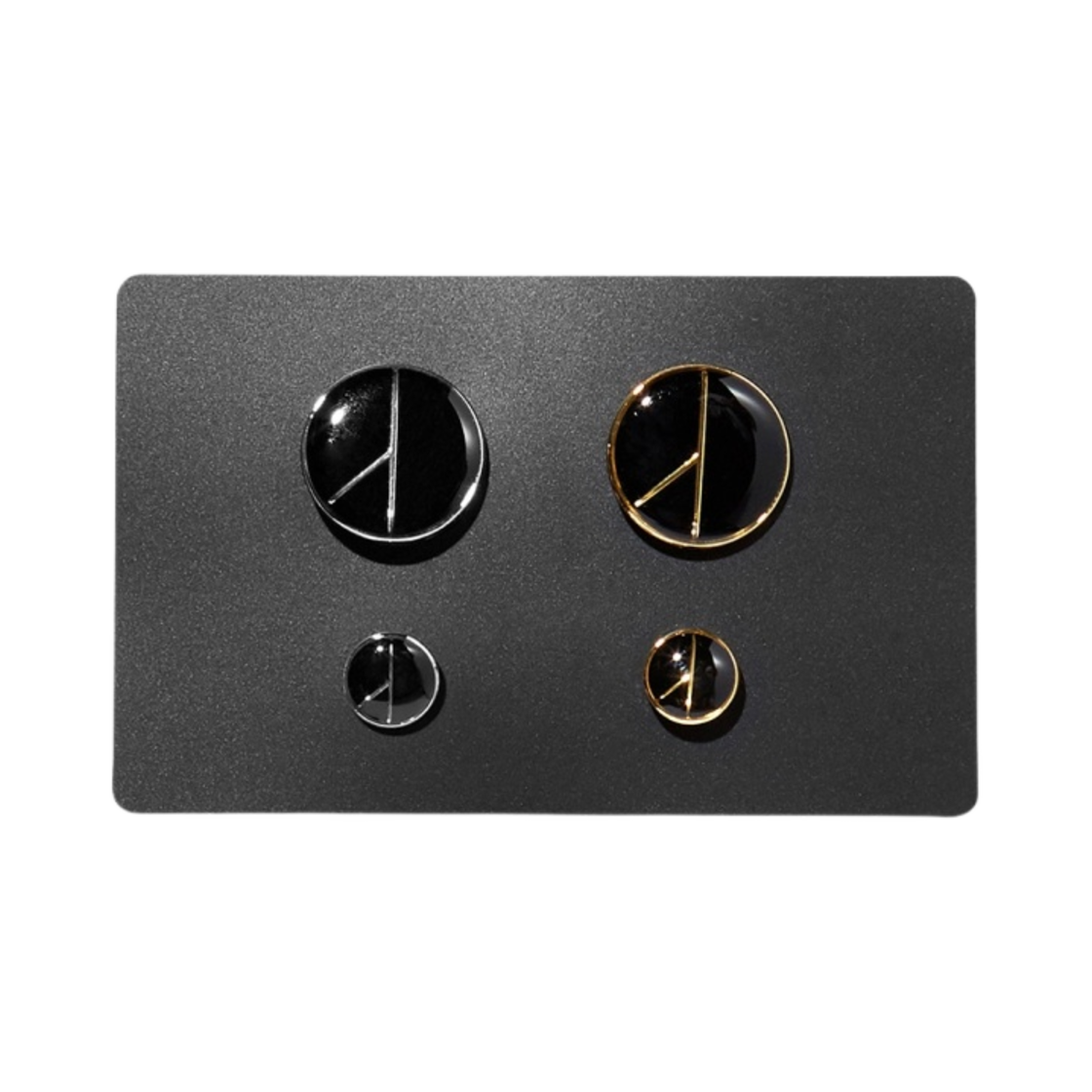 피스마이너스원 로고 핀 세트 #2(Peaceminusone Logo Pin Set #2)