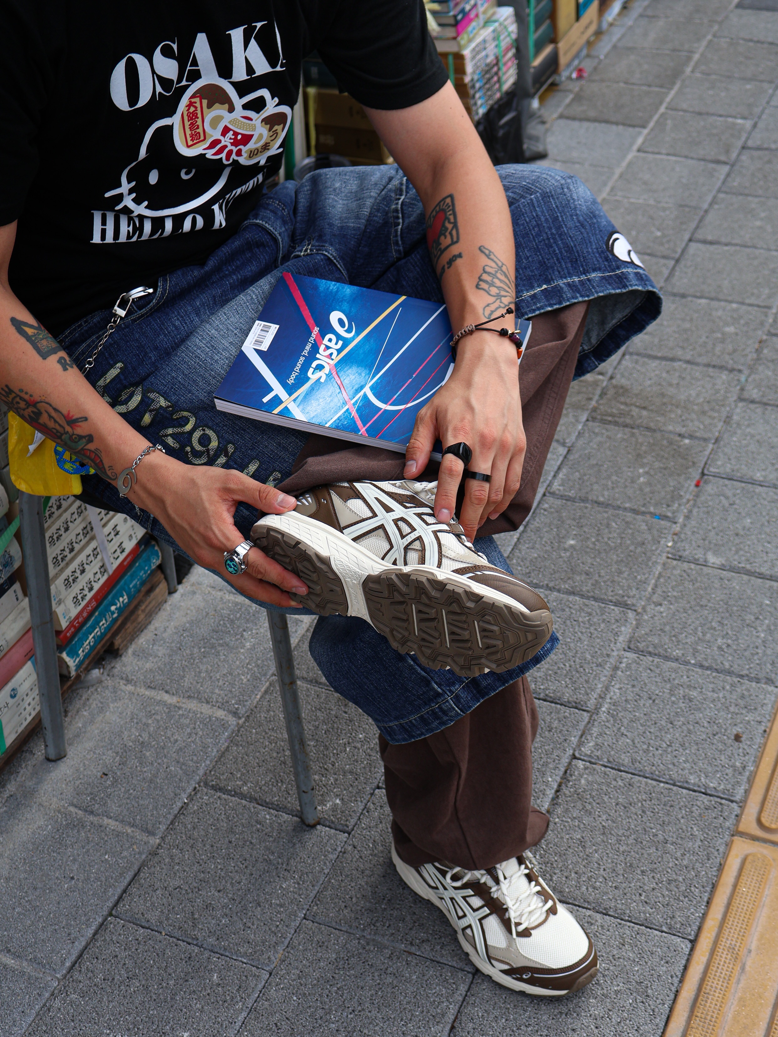 Asics Gel-Nunobiki Cream Brown Storm 착용 스타일 - 6